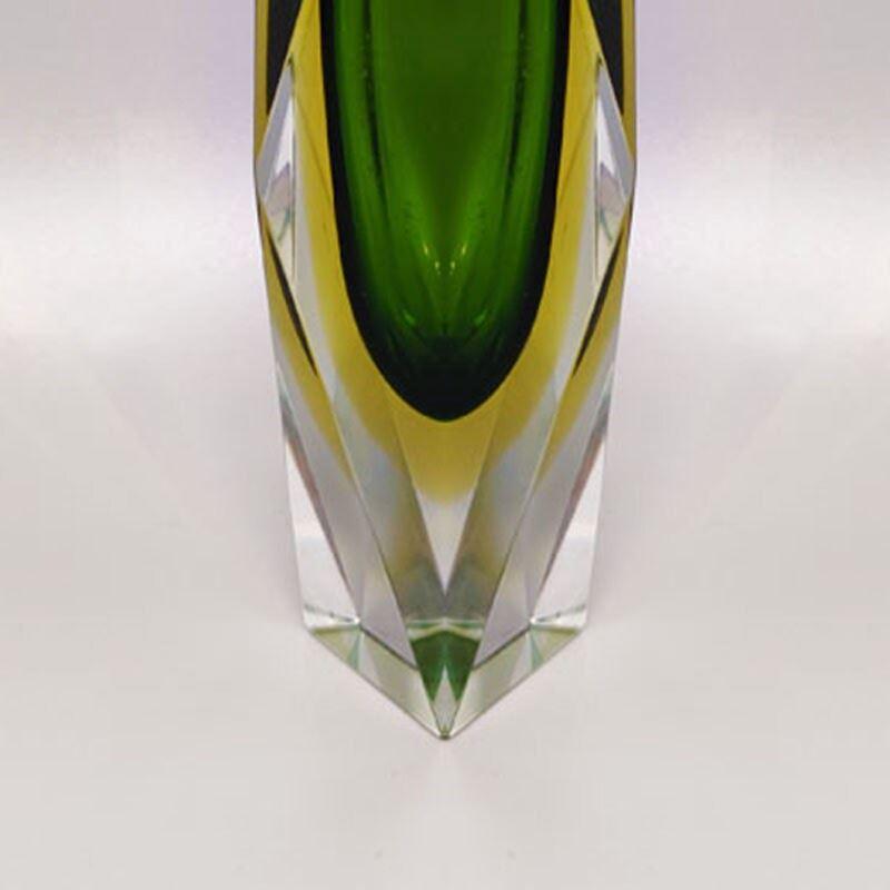 Erstaunliche grüne Vase aus den 1960er Jahren von Flavio Poli für Seguso, hergestellt in Italien (Muranoglas) im Angebot