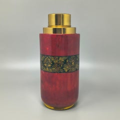 Shakers rosso sorprendente del 1960 in pergamena. Prodotto in Italia