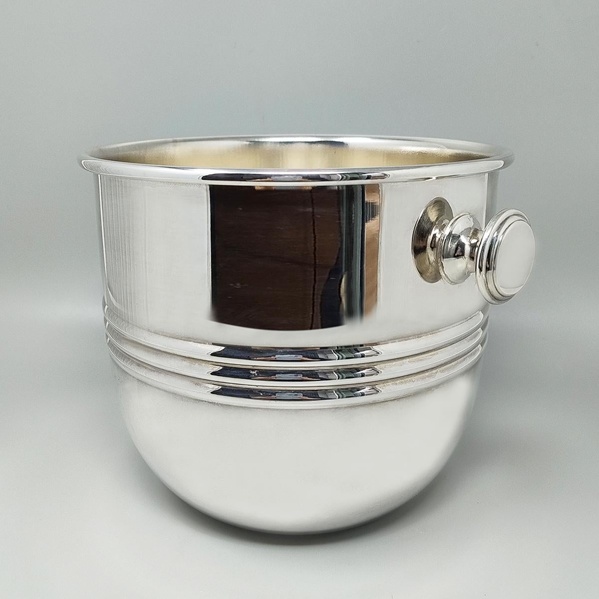 1960s Astonishing Silver Plated Ice Bucket by Sheratonn. Made in Italy. In Excellent Condition For Sale In Milano, IT