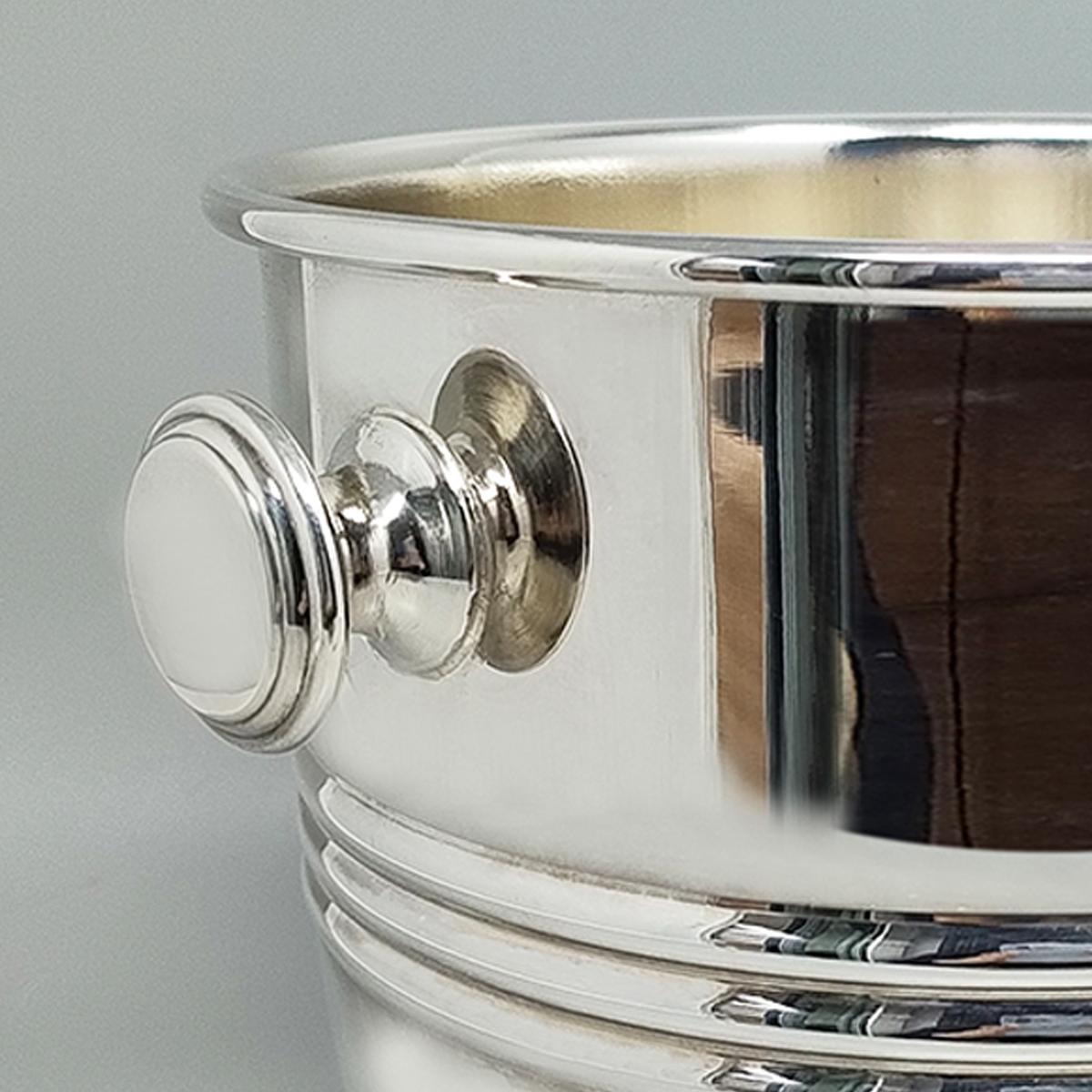 Mid-20th Century 1960s Astonishing Silver Plated Ice Bucket by Sheratonn. Made in Italy. For Sale