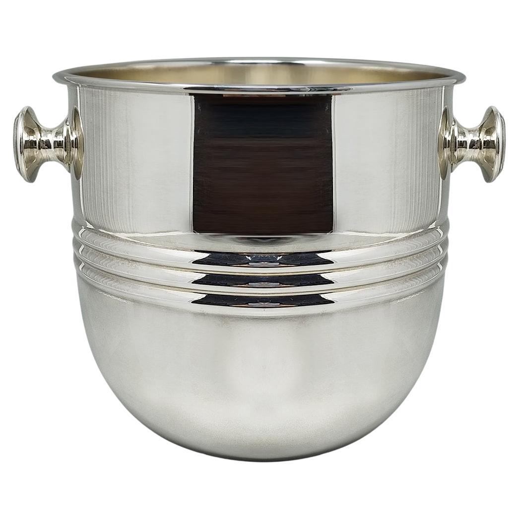 1960s Astonishing Silver Plated Ice Bucket by Sheratonn. Made in Italy.