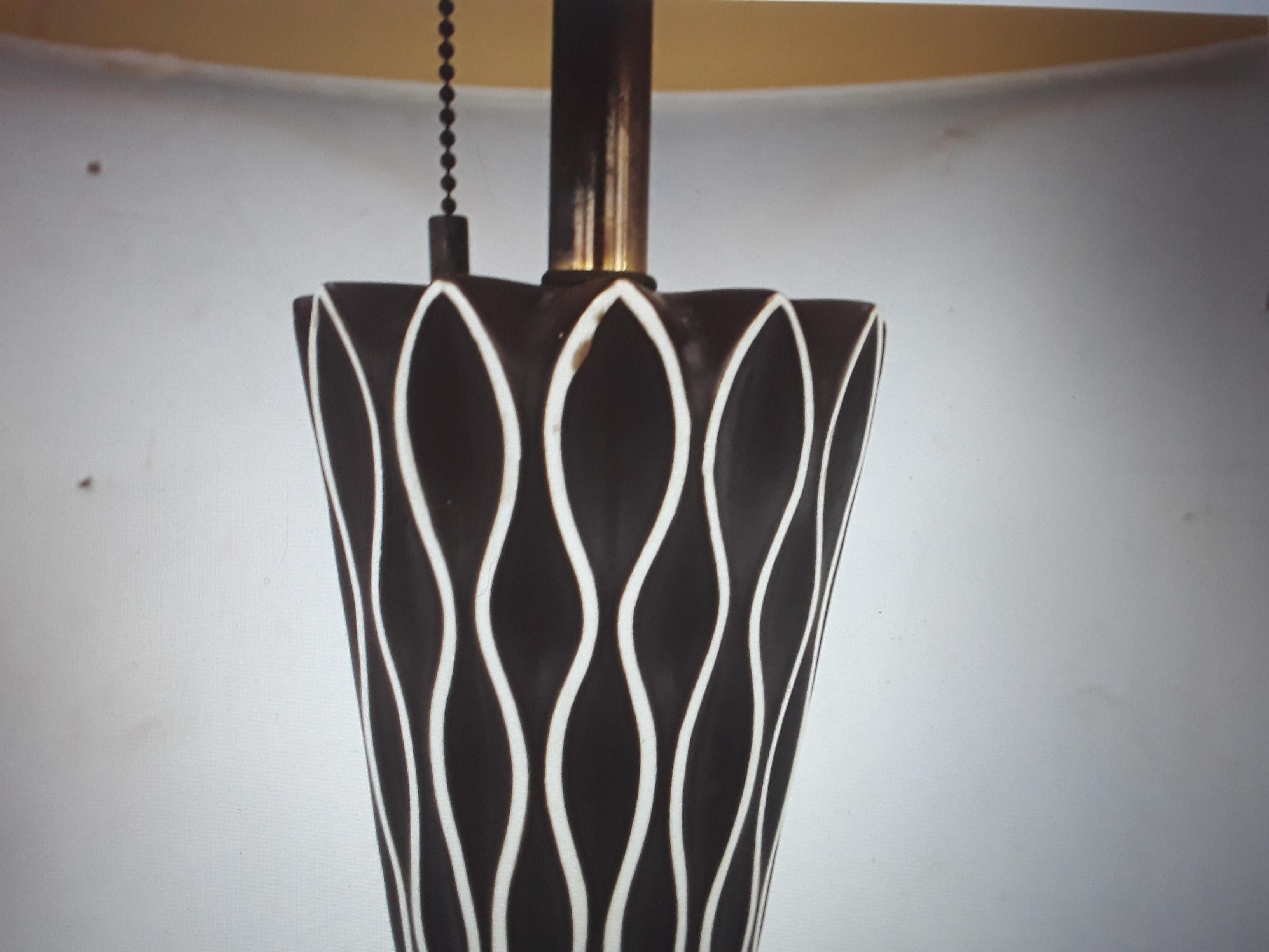 Ceramic 1960's Atomic Age Mid Century Modern Futuristic 3 Light Table Lamp For Sale