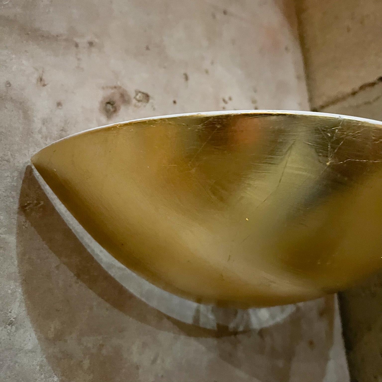 1960s Atomic Modern Gold Leaf Demilune Wall Sconce Pair en vente 2