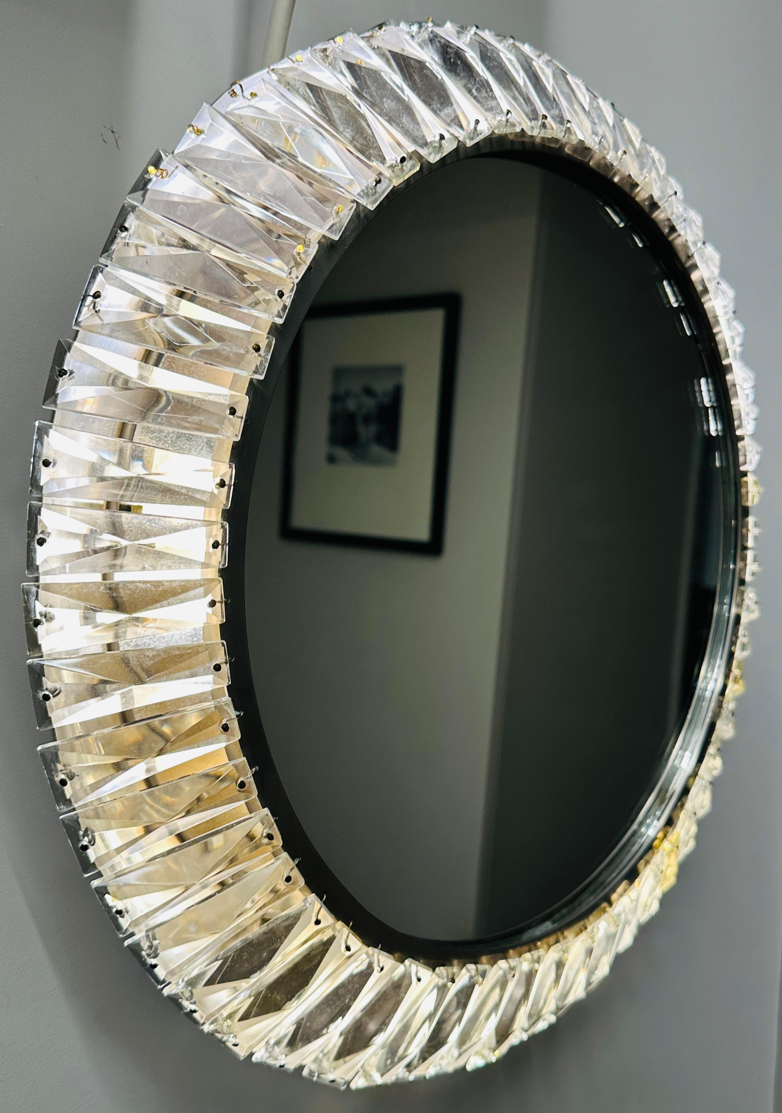 Metal 1960s Austrian Bakalowits & Söhne illuminated Faceted Crystal & Chrome Mirror For Sale