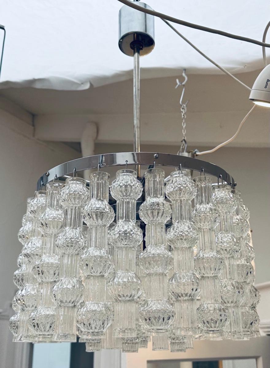 1960s Austrian J.T. Kalmar for Kalmar Lighting Crystal Glass & Chrome Chandelier For Sale 7