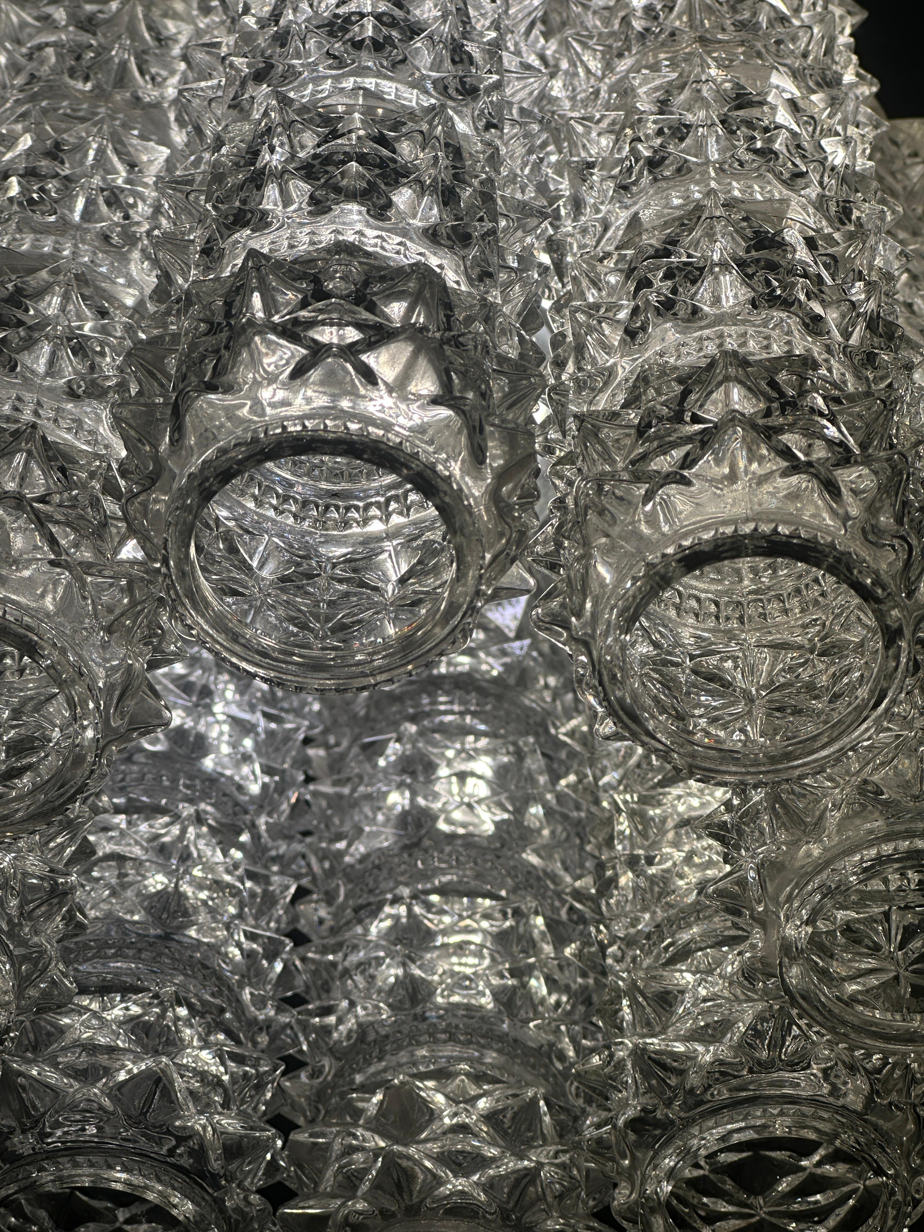 Lámpara colgante austriaca de cristal facetado Kalmar de los años 60, cromada en Bueno estado para la venta en London, England