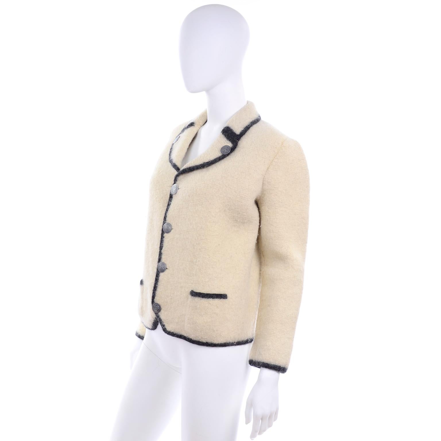 1960s Austrian Vintage Boiled Wool Ivory and Black Jacket With Nickel Buttons For Sale 1