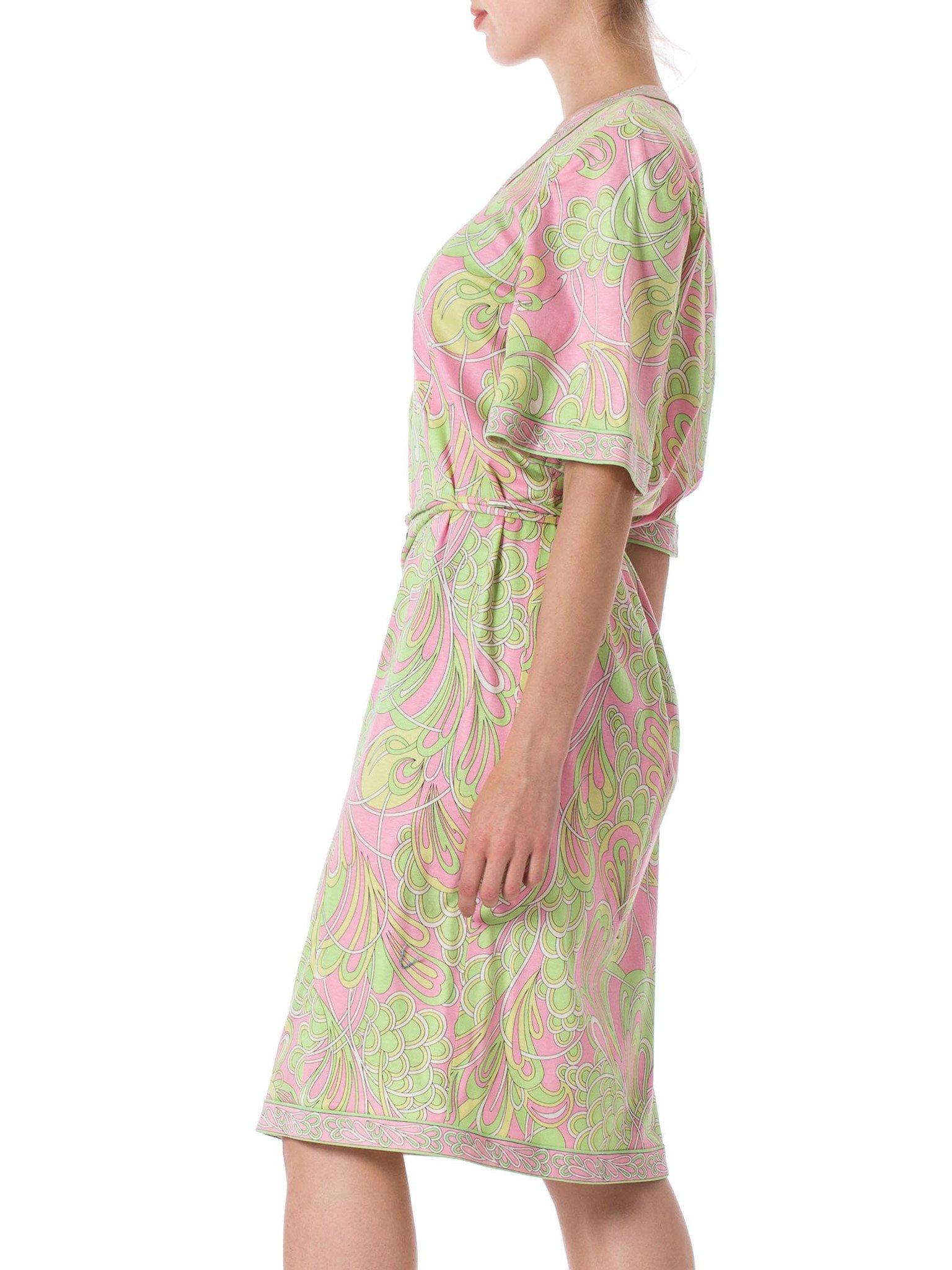 Women's 1960S AVERADO BESSI Baby Pink & Green Cotton Jersey Mod Abstract Psychedelic Pr For Sale