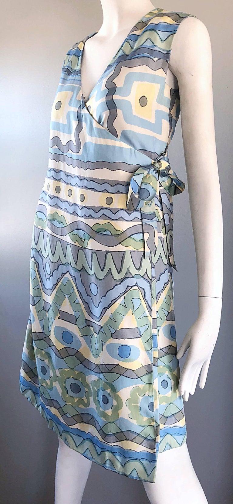 1960s B. H. Wragge Pastel Blue + Green + Yellow Vintage 60s Abstract Wrap Dress In Excellent Condition For Sale In San Diego, CA