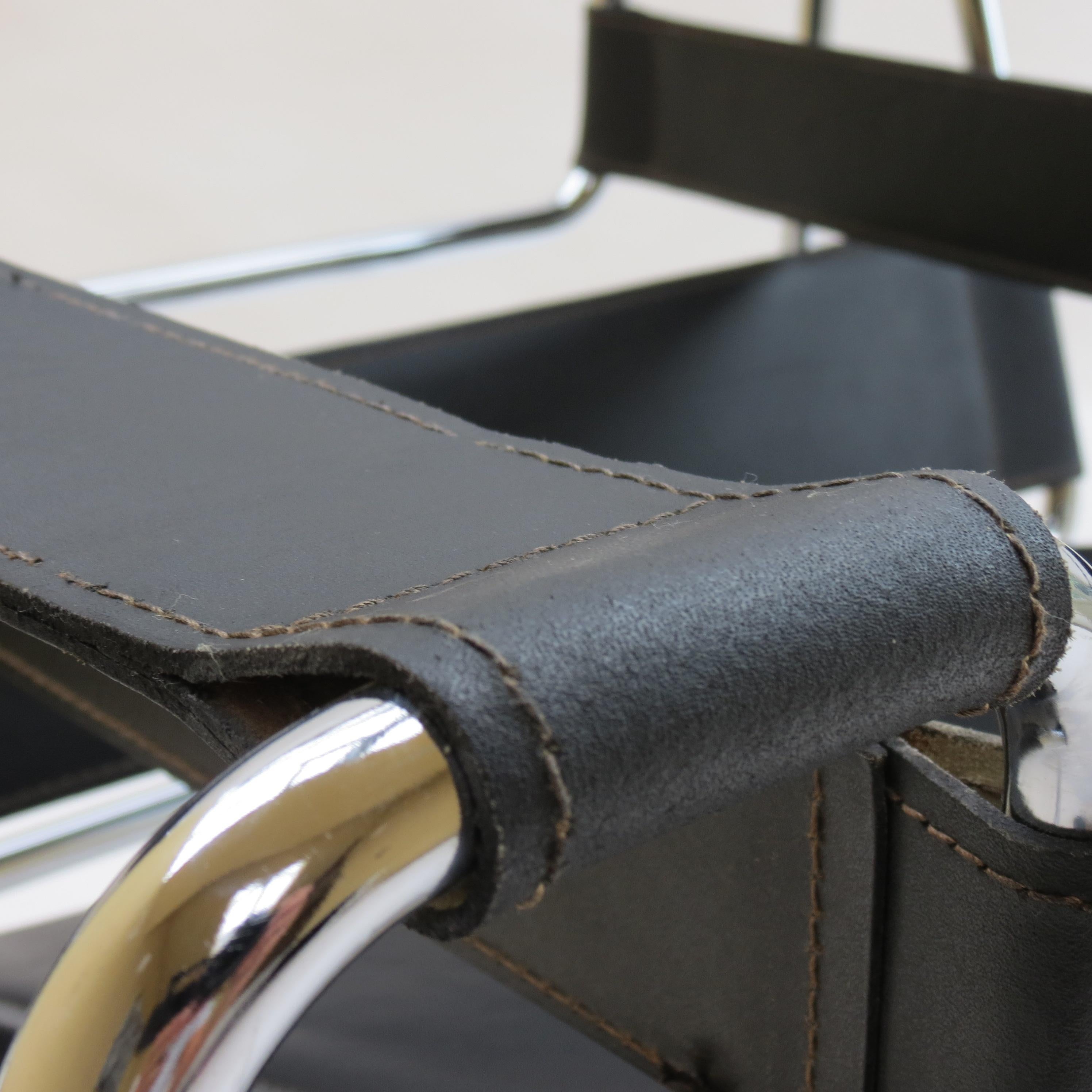 Italian 1960s B3 Wassily Chair Black Leather Marcel Breuer for Gavina, Italy, Bauhaus