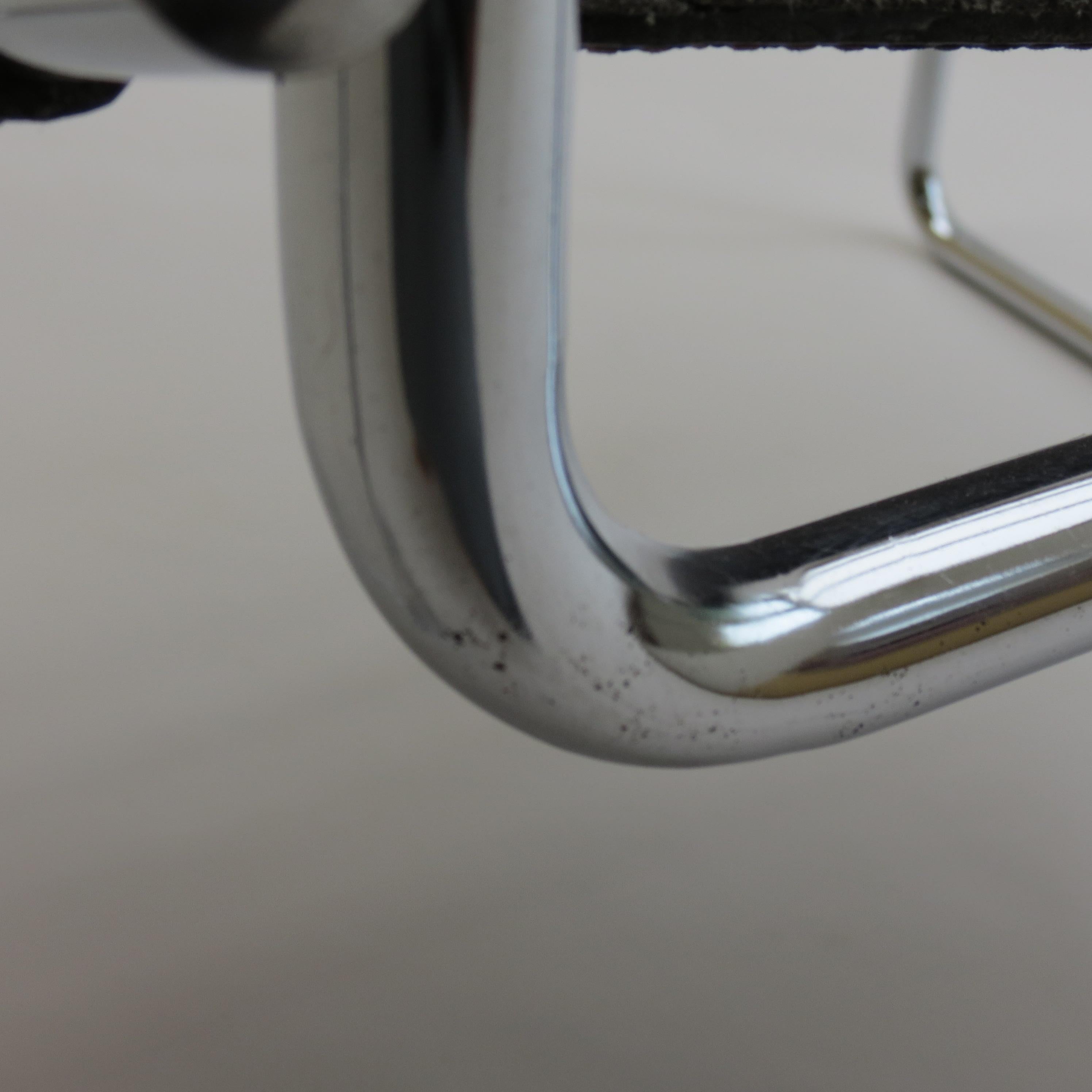 20th Century 1960s B3 Wassily Chair Black Leather Marcel Breuer for Gavina, Italy, Bauhaus
