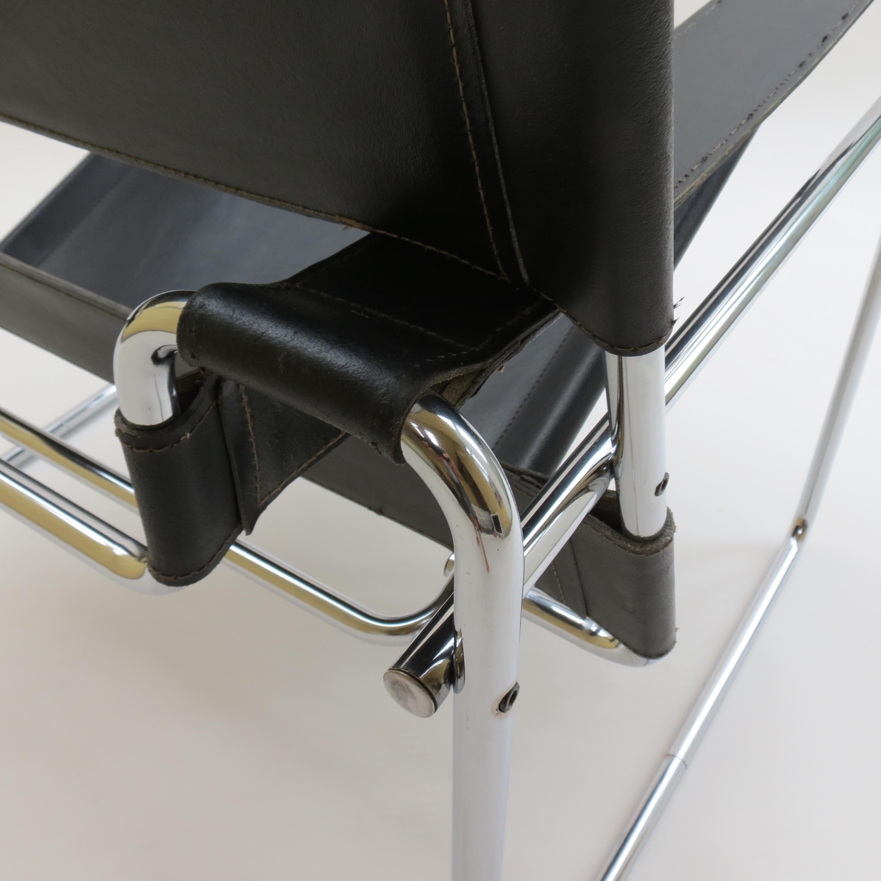 1960s B3 Wassily Chair Black Leather Marcel Breuer for Gavina, Italy, Bauhaus 1