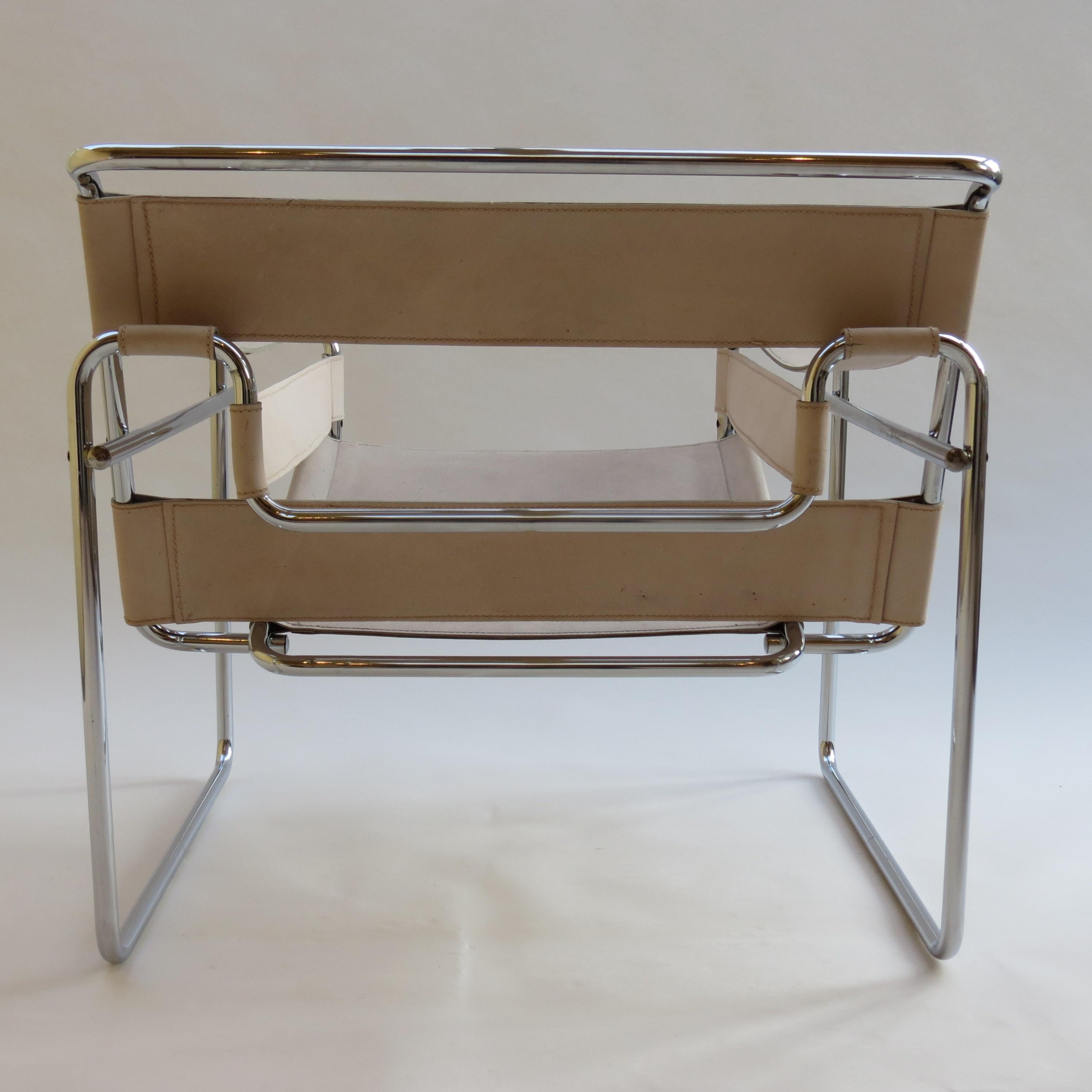 1960s B3 Wassily Chair Cream Leather Marcel Breuer for Gavina, Italy Bauhaus A 1
