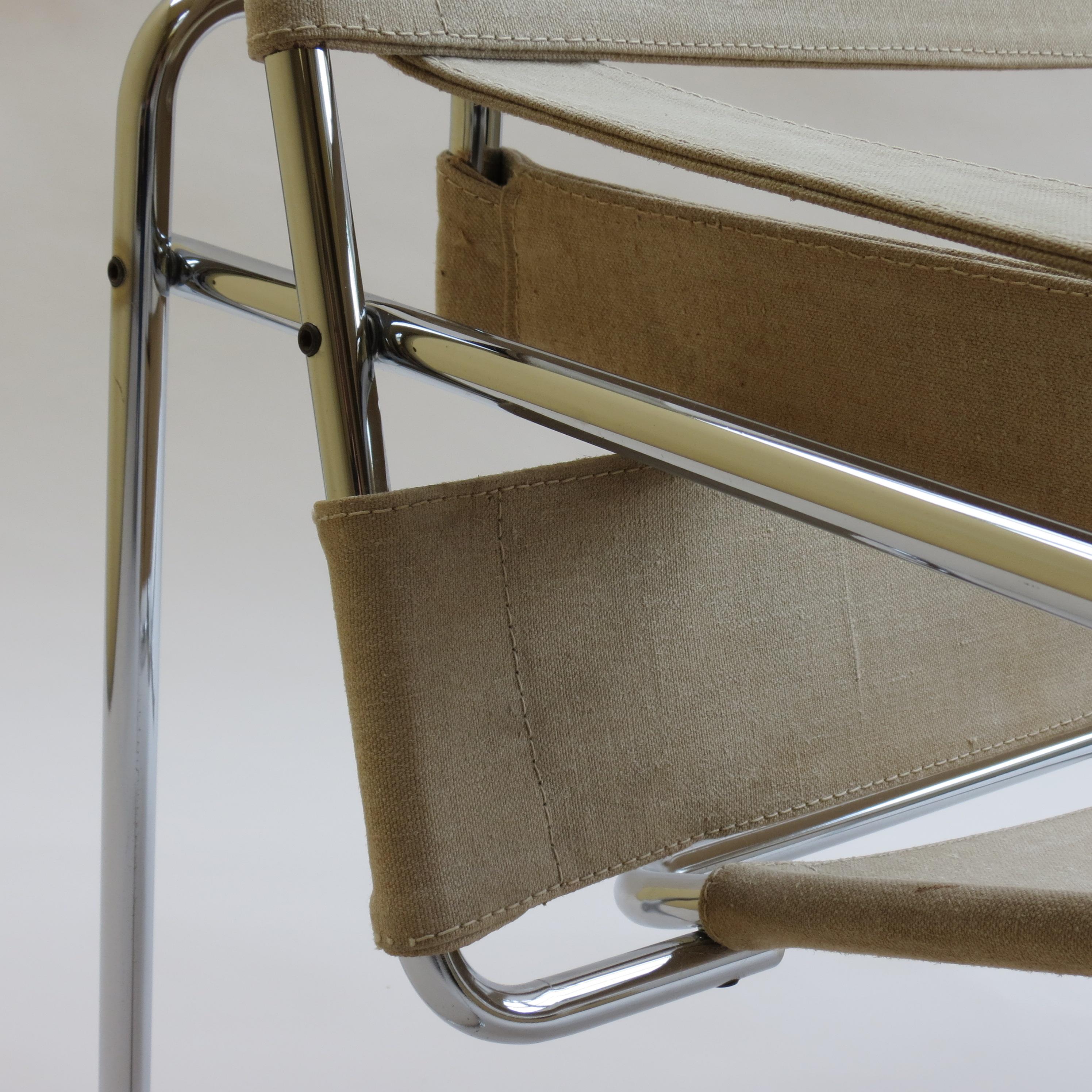 20th Century 1960s B3 Wassily Chair in beige Canvas by Marcel Breuer for Gavina Bauhaus A