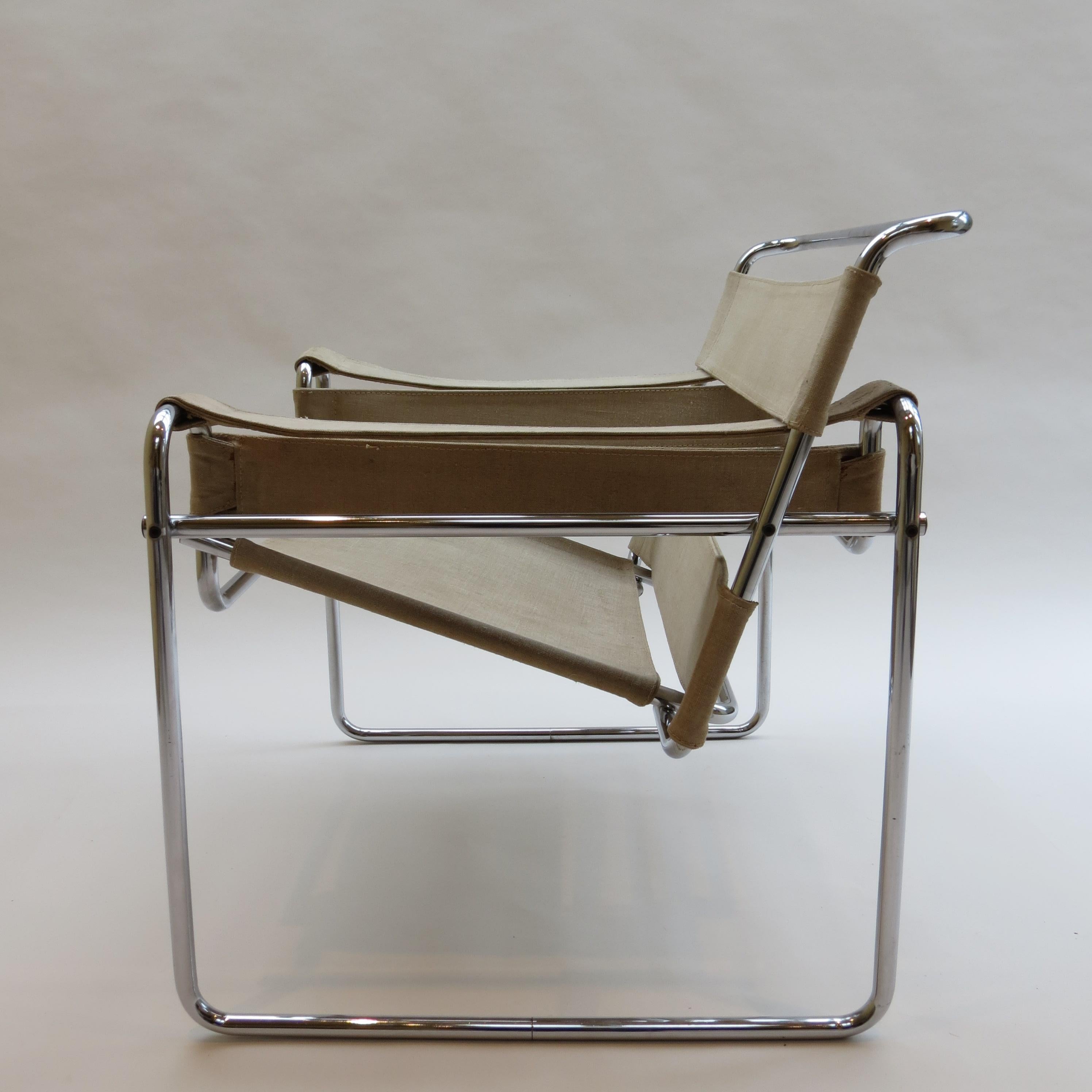 20th Century 1960s B3 Wassily Chair in Beige Canvas by Marcel Breuer for Gavina Bauhaus B