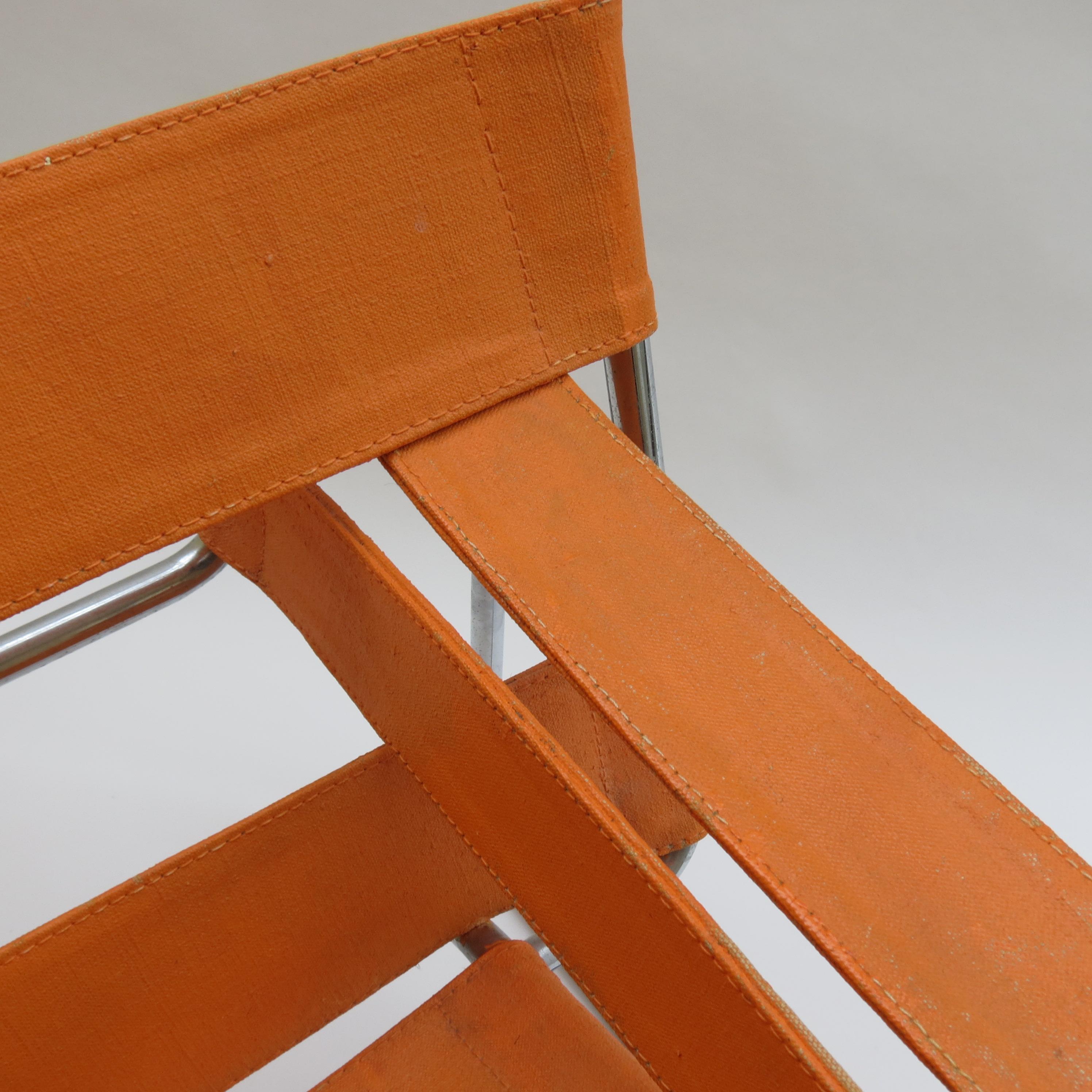 Machine-Made 1960s B3 Wassily Chair in Orange Canvas by Marcel Breuer for Gavina, Bauhaus A