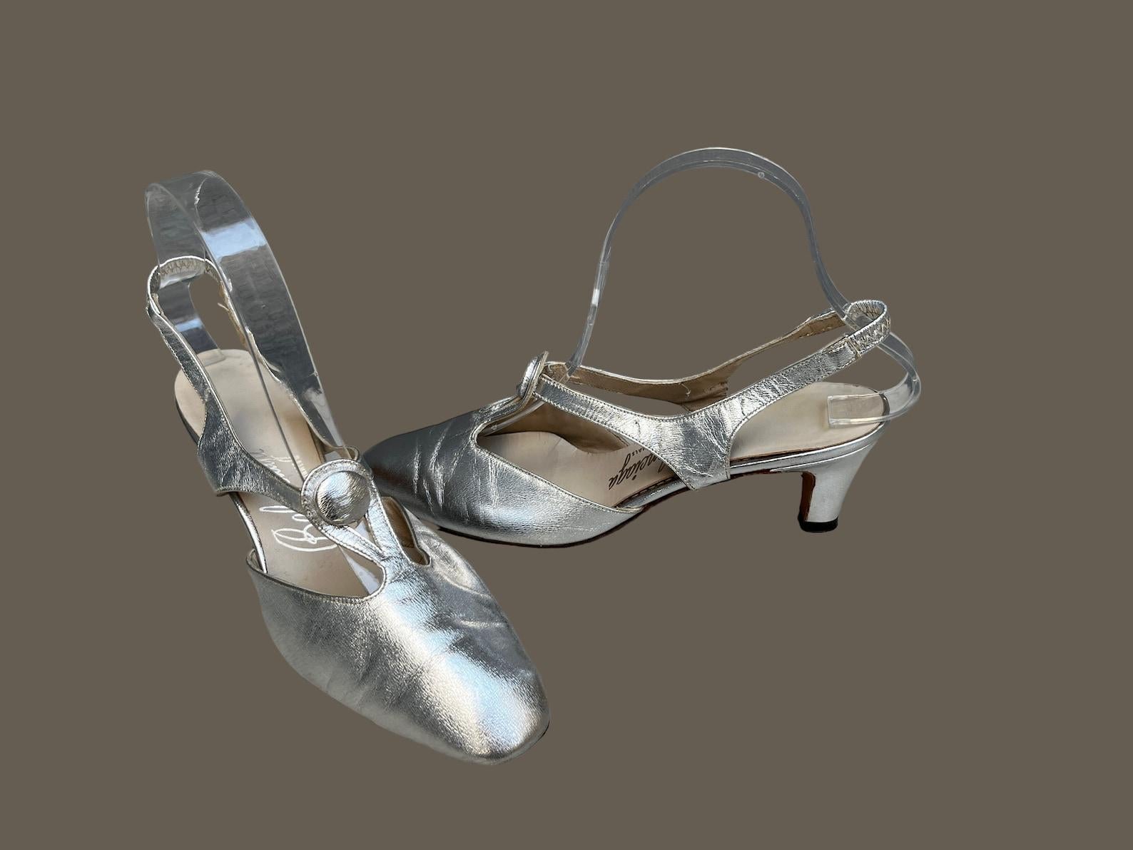 Women's 1960s Balenciaga metallic silver heels For Sale