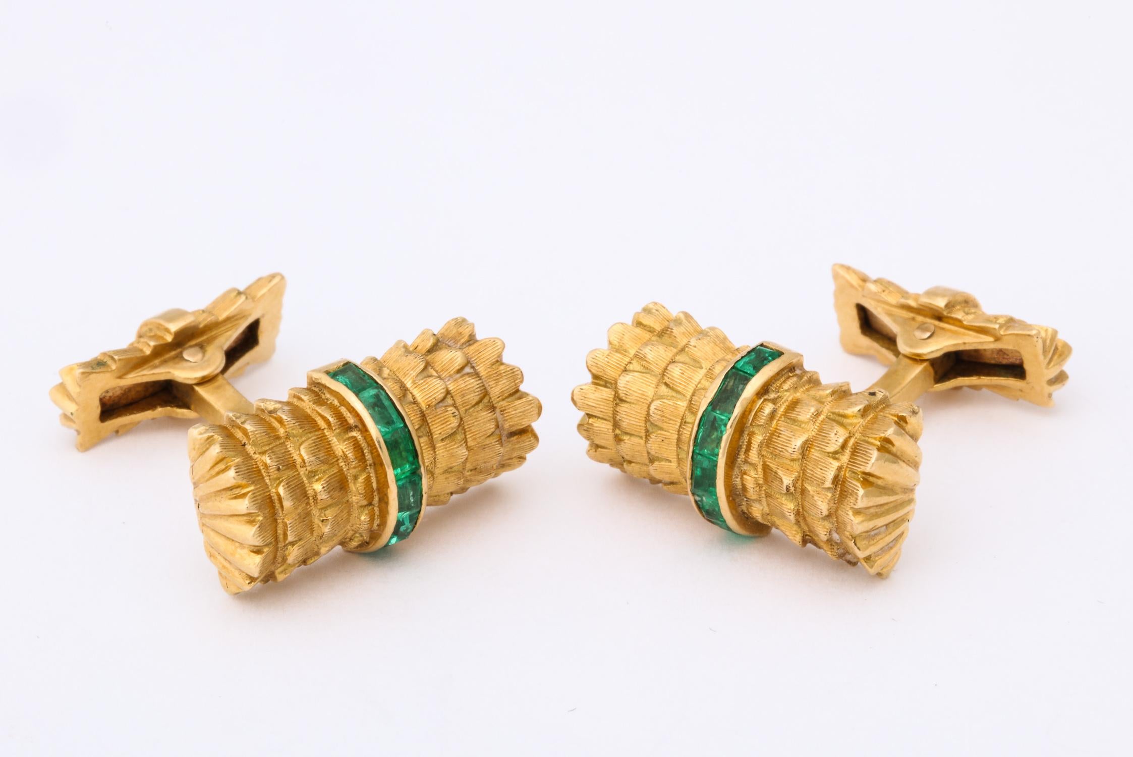 Men's 1960s Bamboo Design Calibre Cut Emerald and Florentine Gold Flip Up Cufflinks