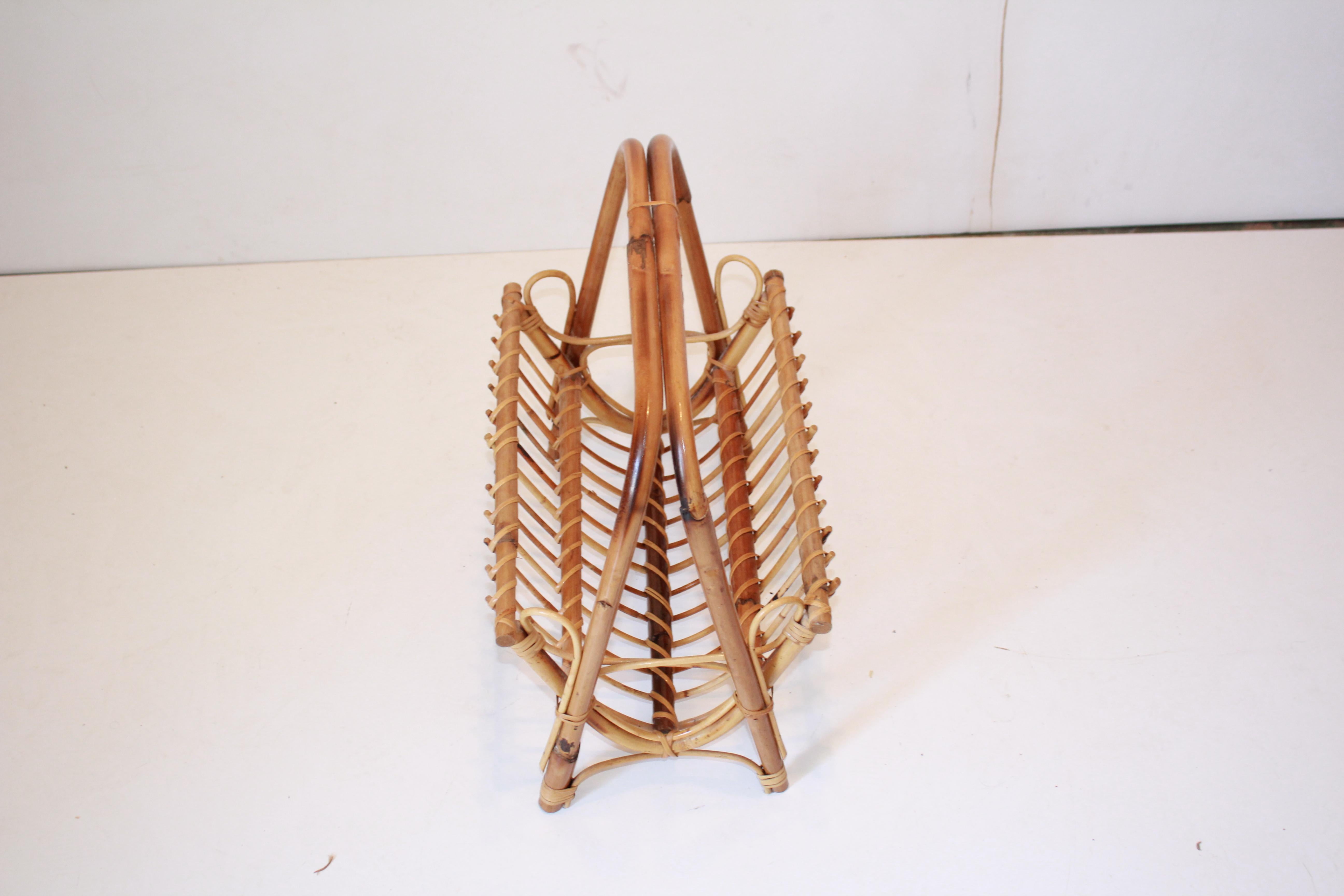 Bamboo Magazine Rack in Franco Albini Style, Italy 1960s In Good Condition For Sale In Ceglie Messapica, IT