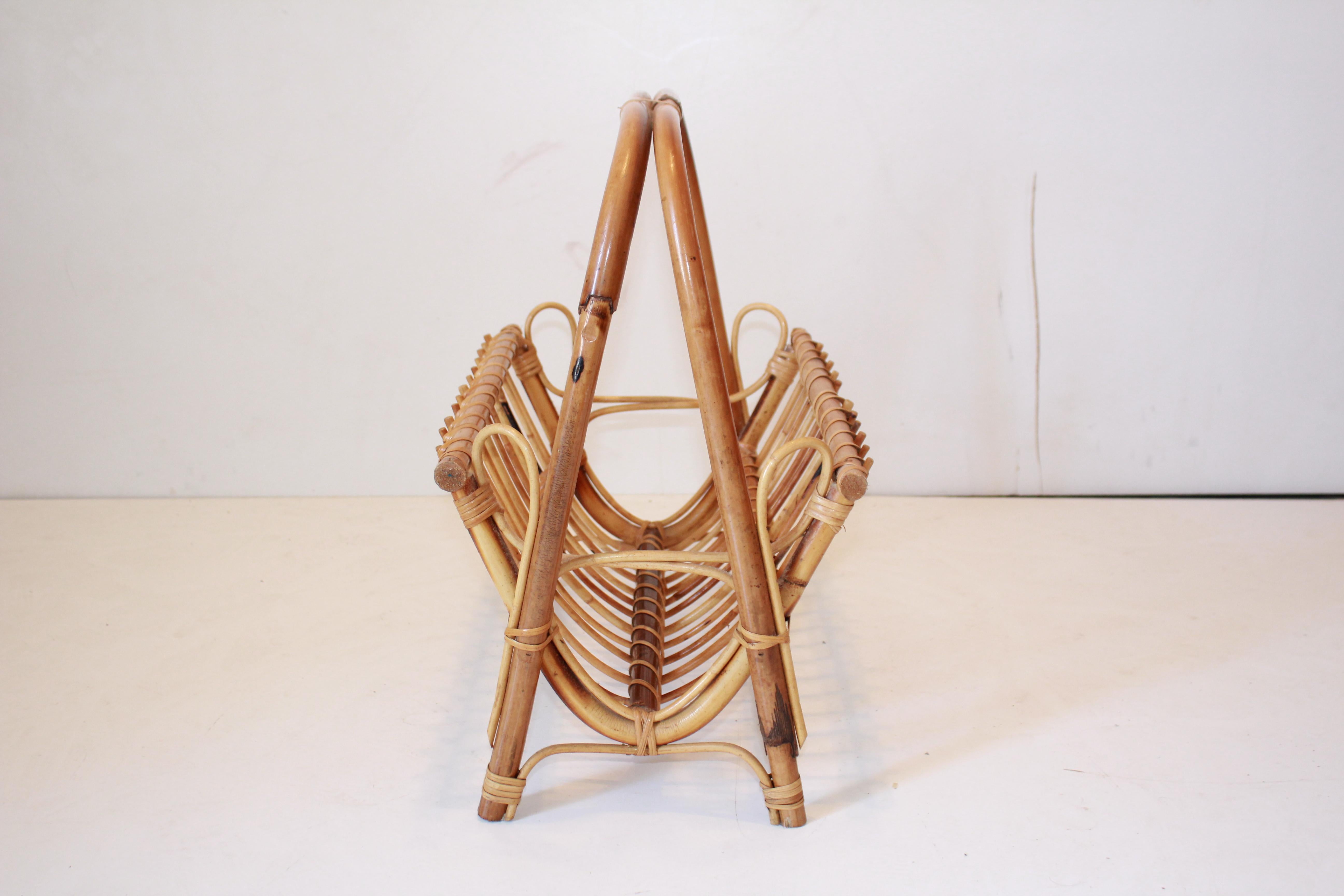 Bamboo Magazine Rack in Franco Albini Style, Italy 1960s For Sale 3