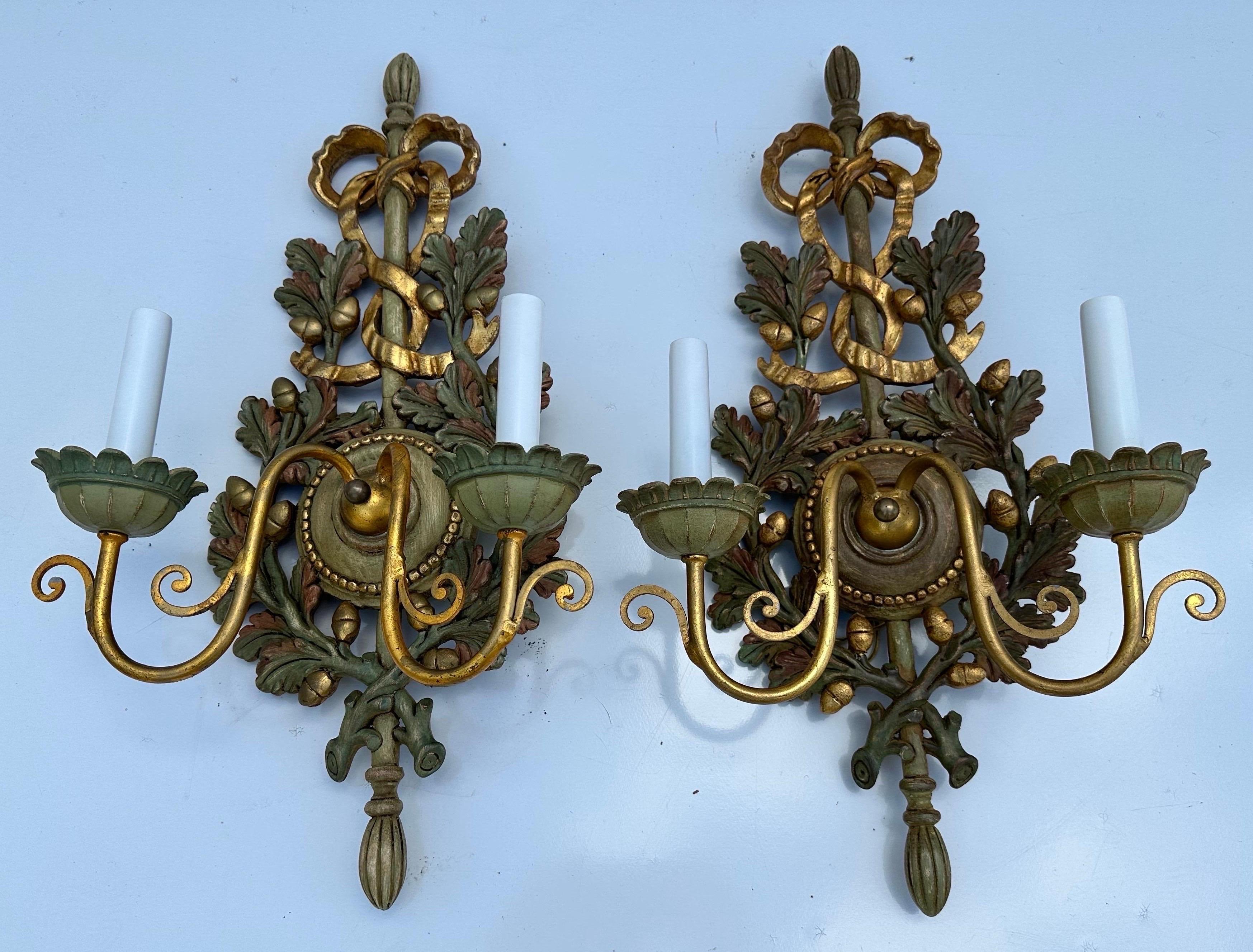 Barroco italiano de los años 60  par de Apliques Italiano en venta