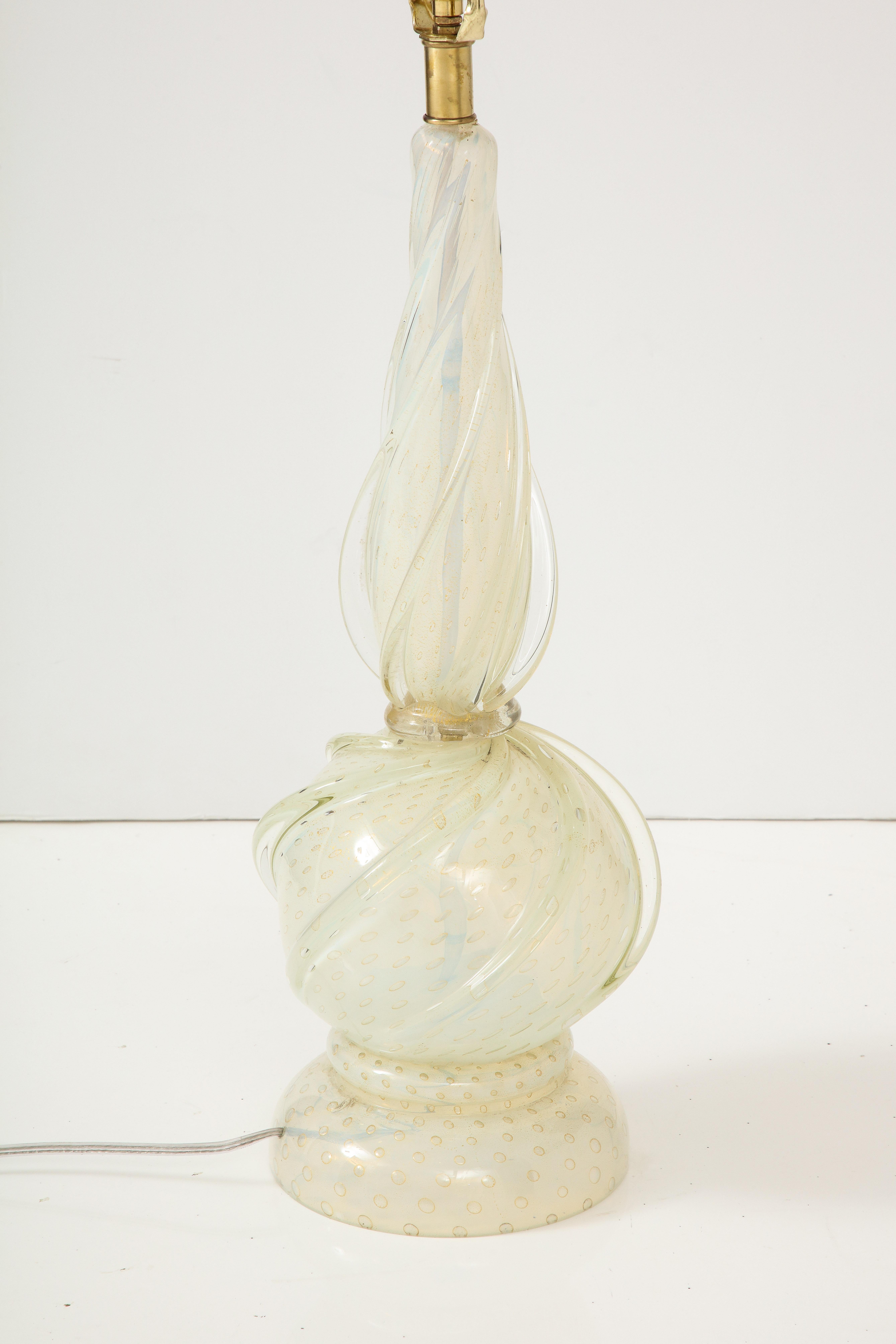 Mid-20th Century 1960's Barovier E Toso Murano Glass Table Lamp For Sale