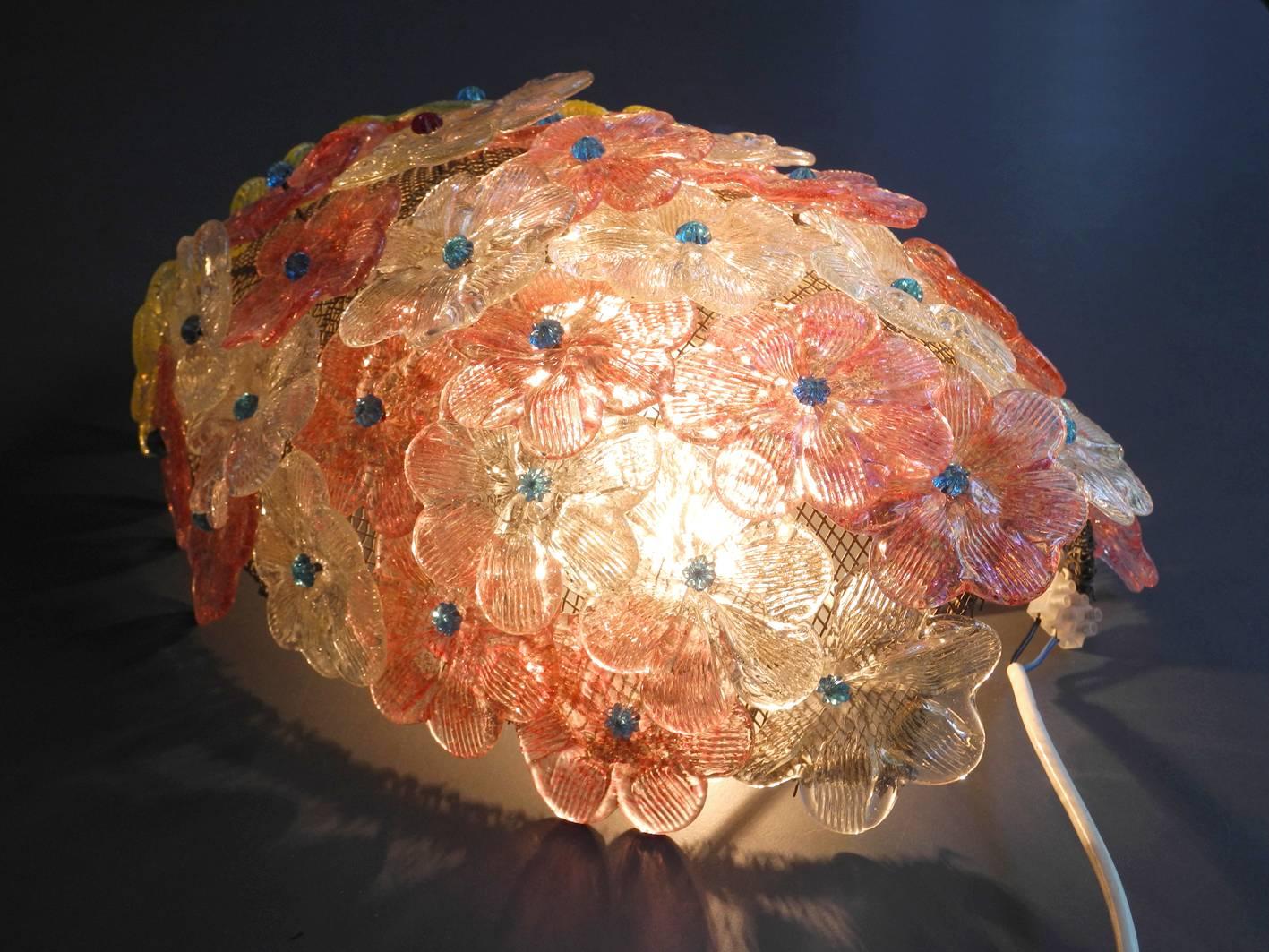 Mid-20th Century 1960s Barovier Toso Wall Lamp with Colorful Murano Glass Flowers / Made in Italy