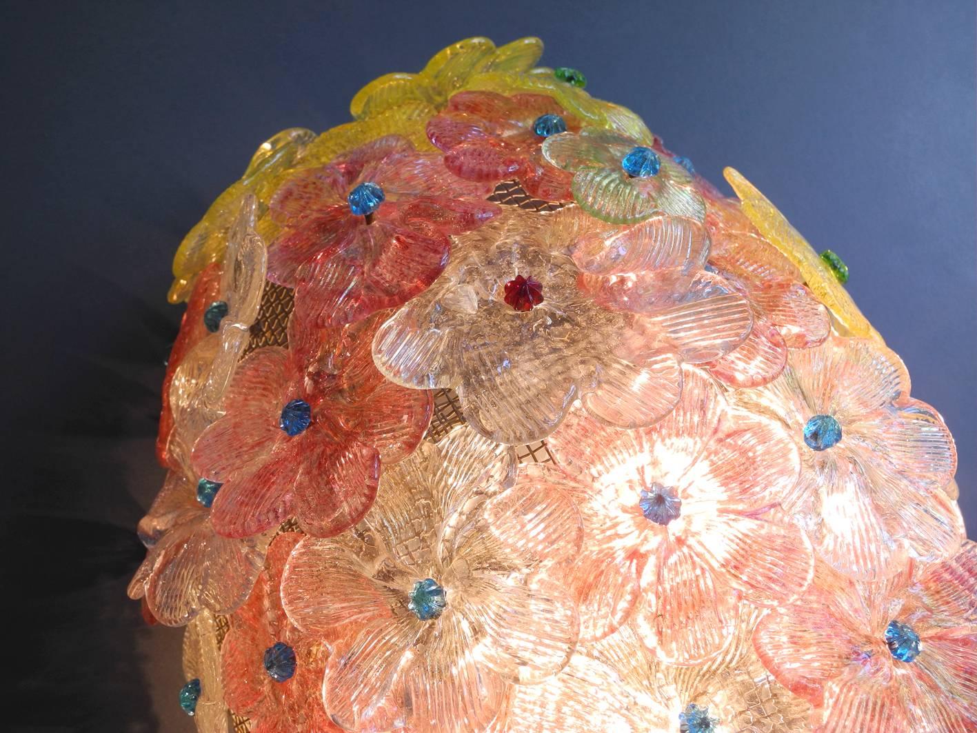1960s Barovier Toso Wall Lamp with Colorful Murano Glass Flowers / Made in Italy 2