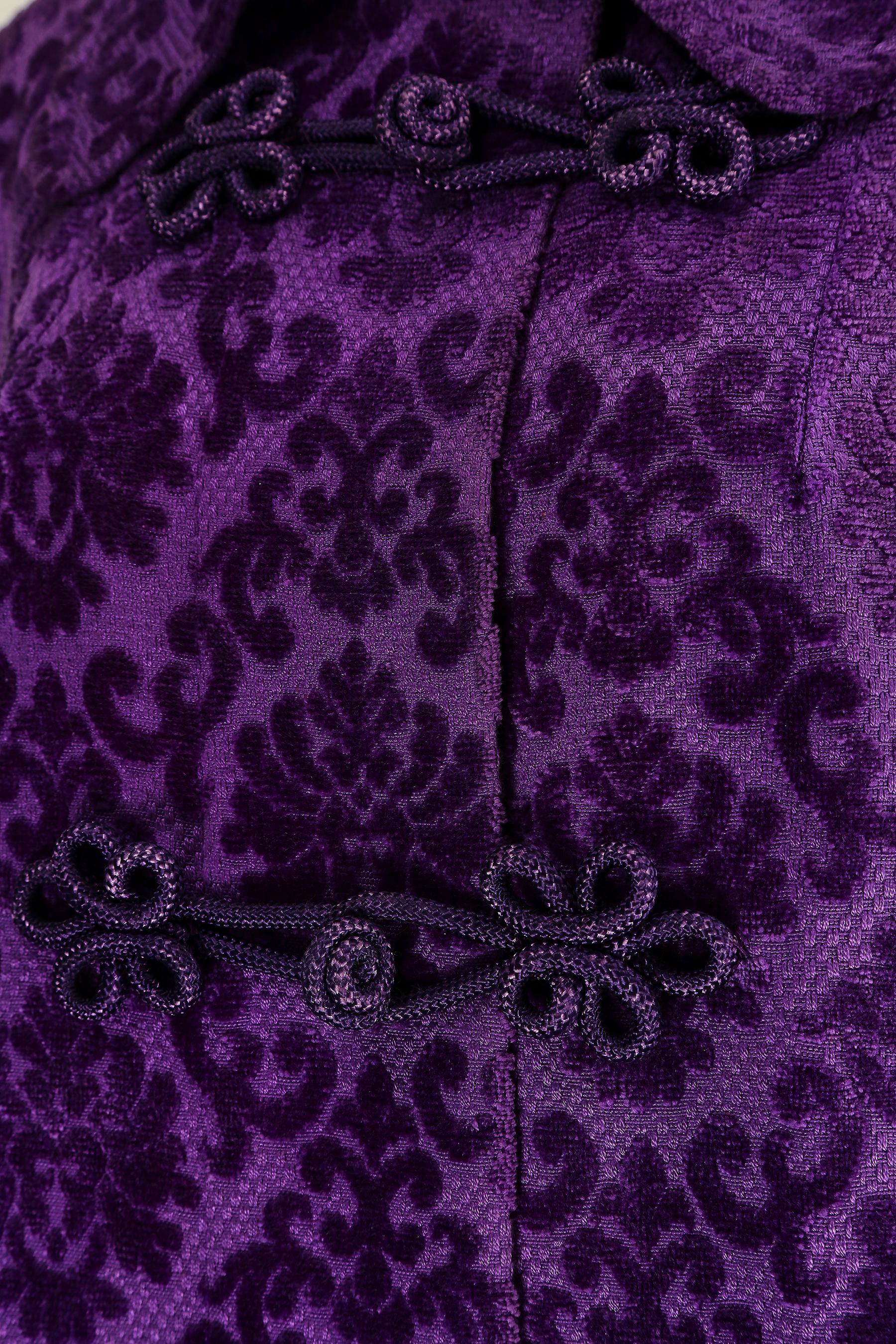 1960s Barry Sherrard Purple Embossed Velvet Cape In Good Condition In London, GB