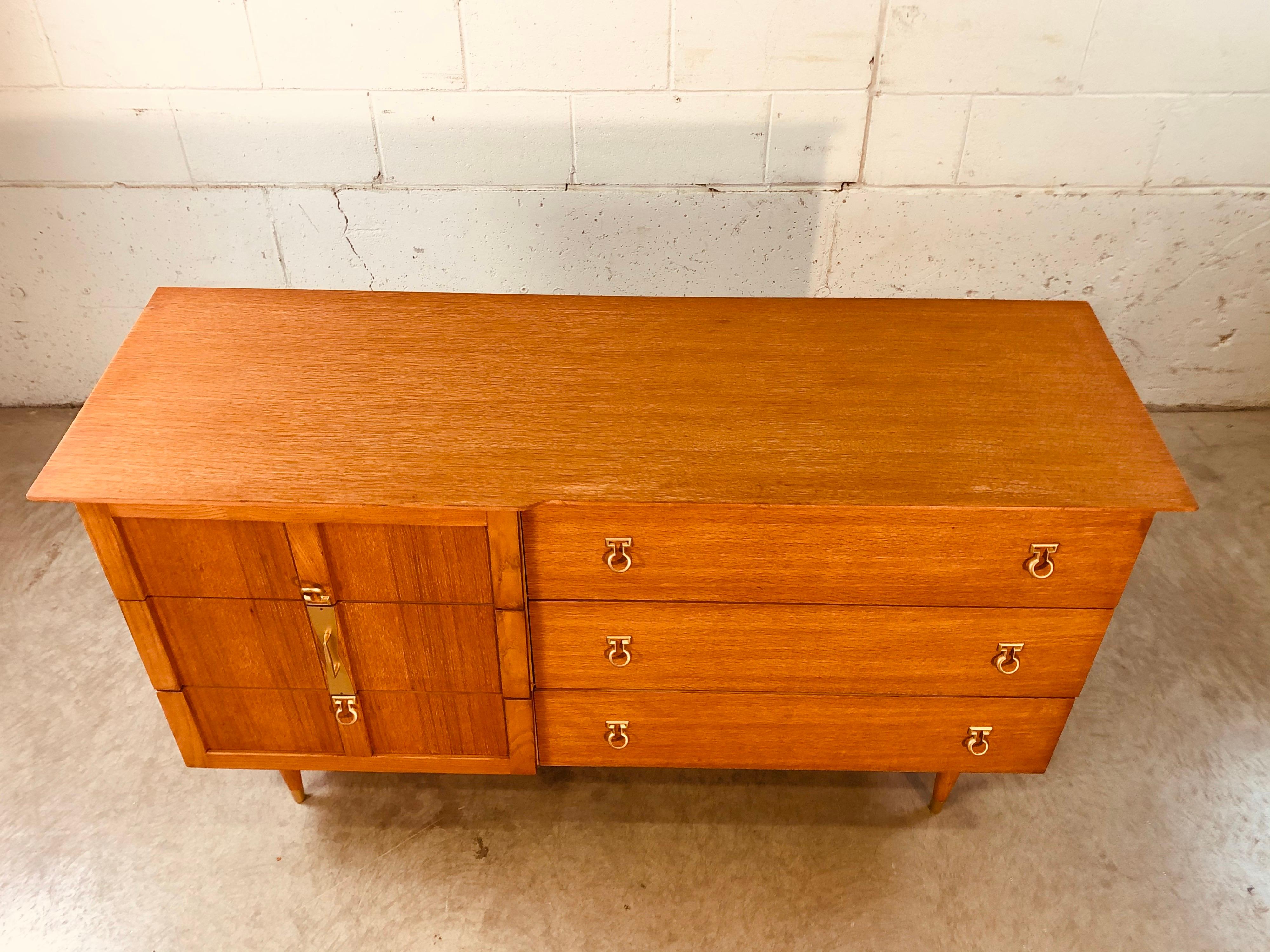 American 1960s Basic-Witz Oak 6 Drawer Dresser