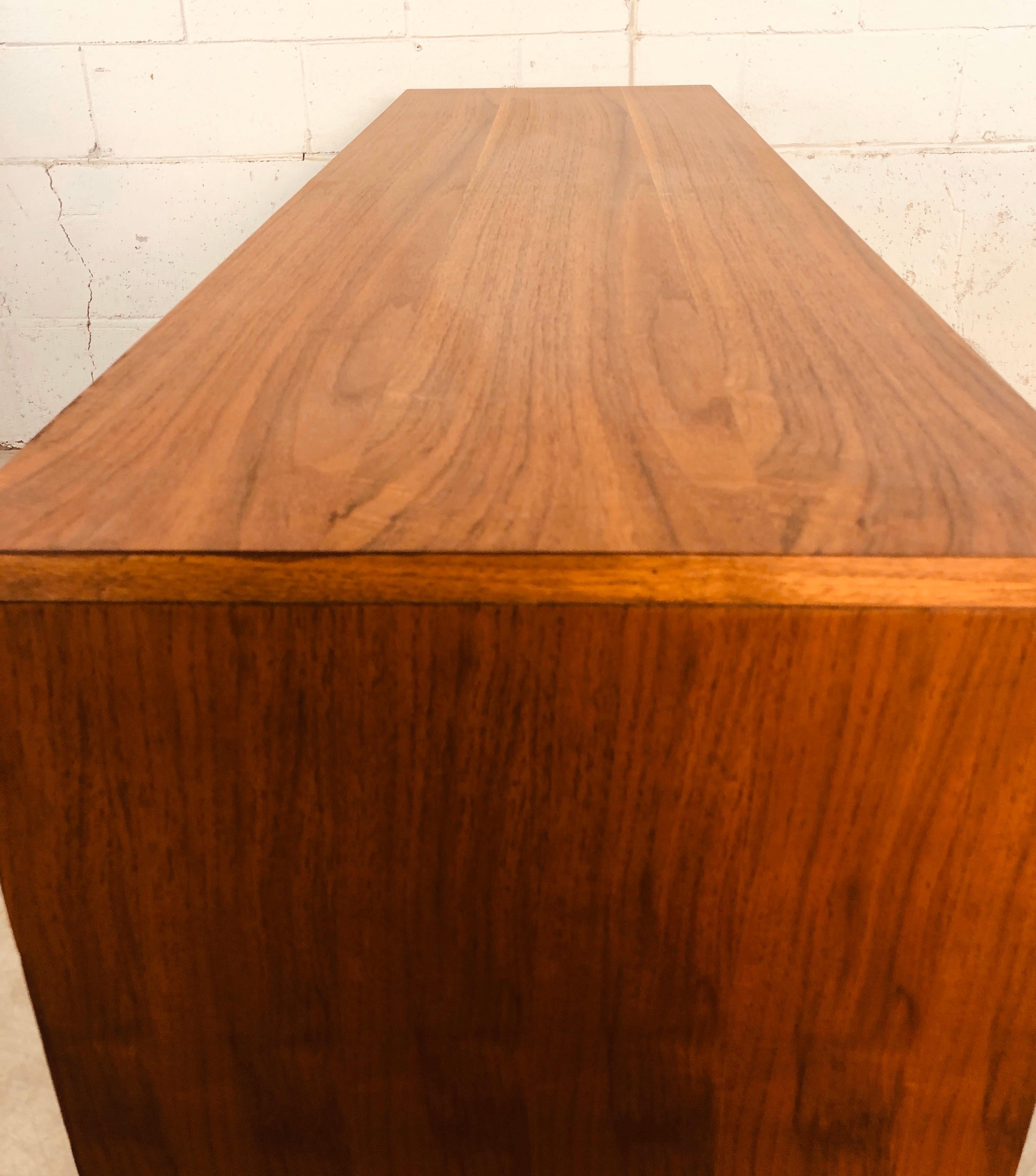 1960s Bassett Furniture Walnut Low Dresser In Good Condition In Amherst, NH