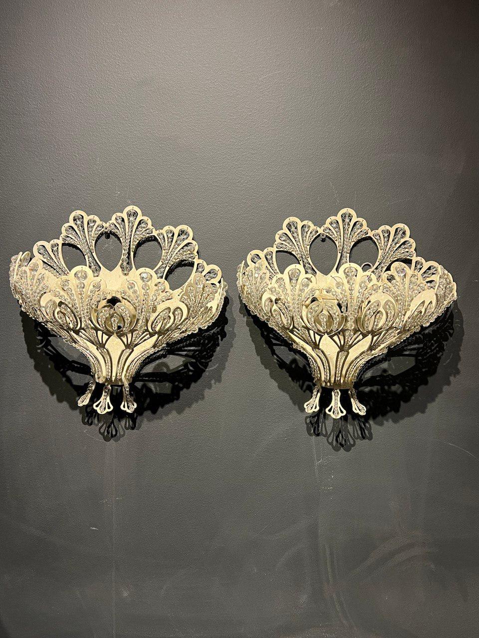 1960's Schoenbeck Rivendell Beaded Crystals White Sconces In Good Condition For Sale In New York, NY