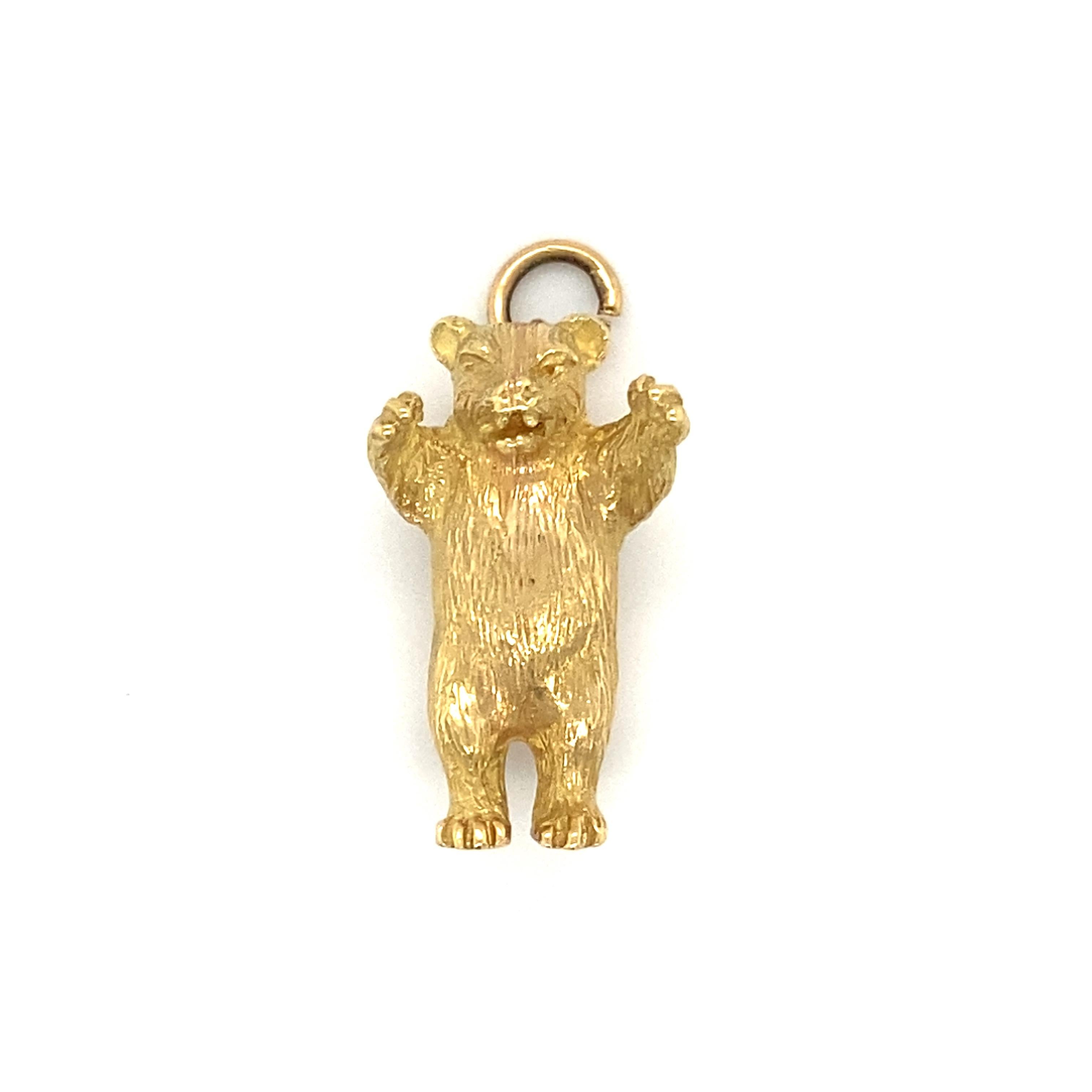 1960s Bear Pendant Charm in 18 Karat Yellow Gold In Excellent Condition For Sale In Atlanta, GA