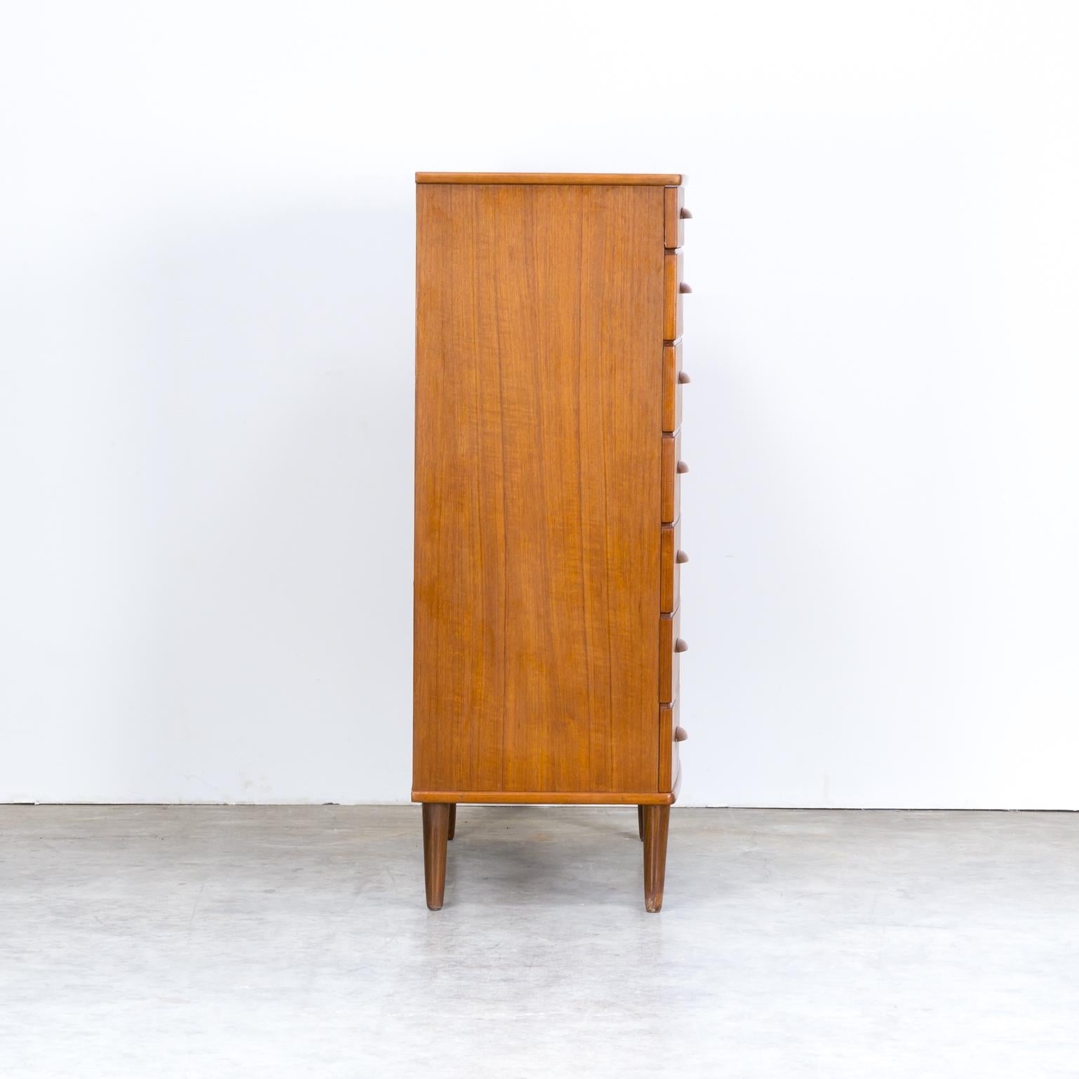 1960s Beautiful Teak Veneer Seven Drawer Cabinet 2