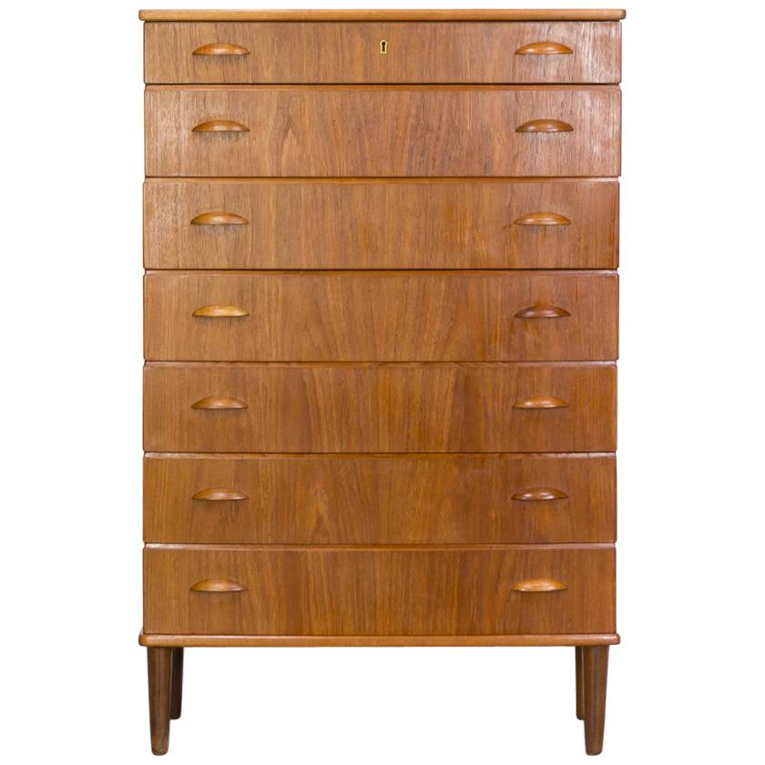 1960s Beautiful Teak Veneer Seven Drawer Cabinet