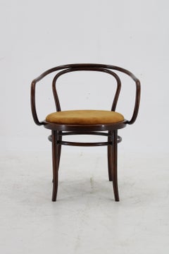 Fauteuil en hêtre des années 1960 par TON, Tchécoslovaquie