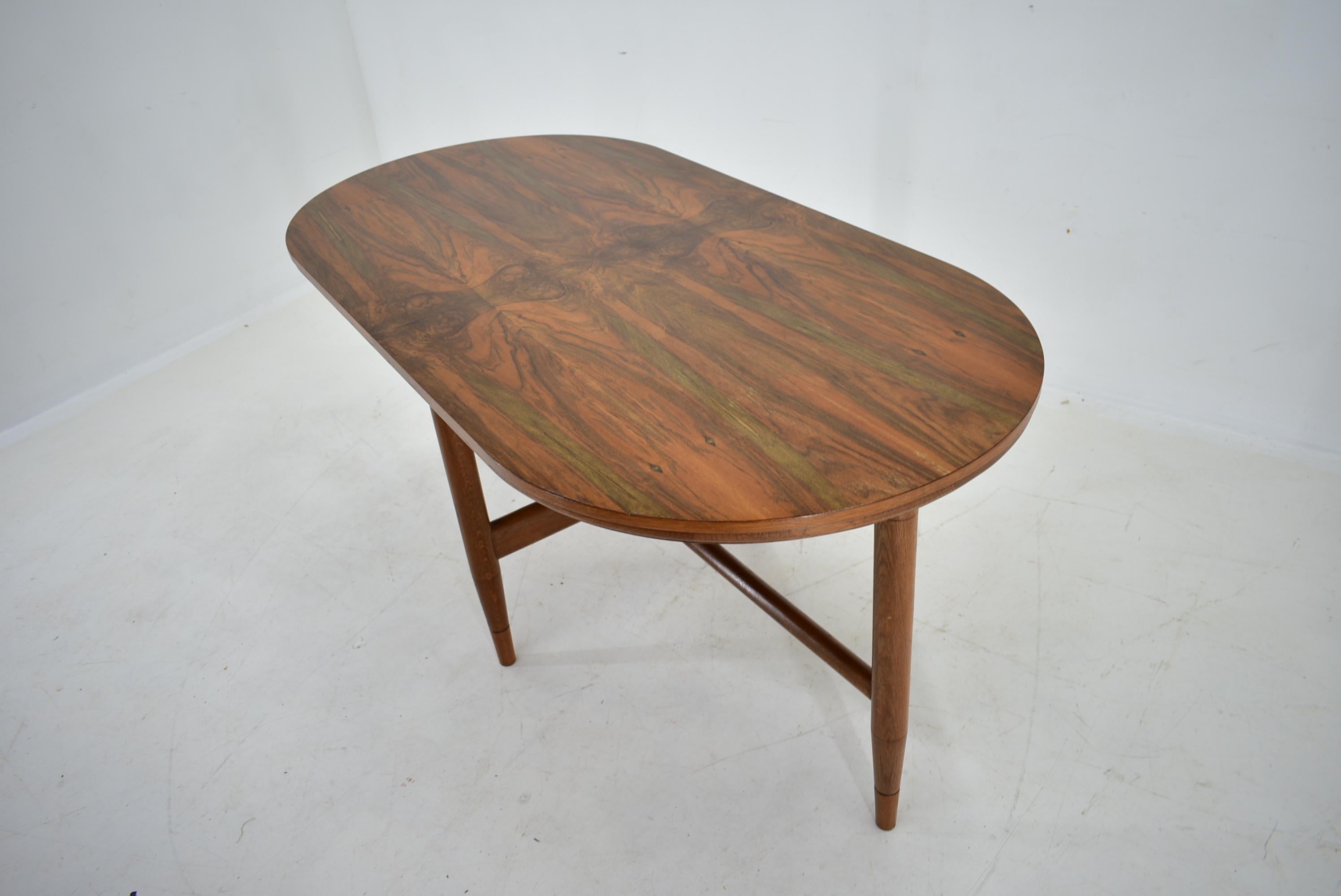 1960s Beech Dining Table, Czechoslovakia In Good Condition For Sale In Praha, CZ