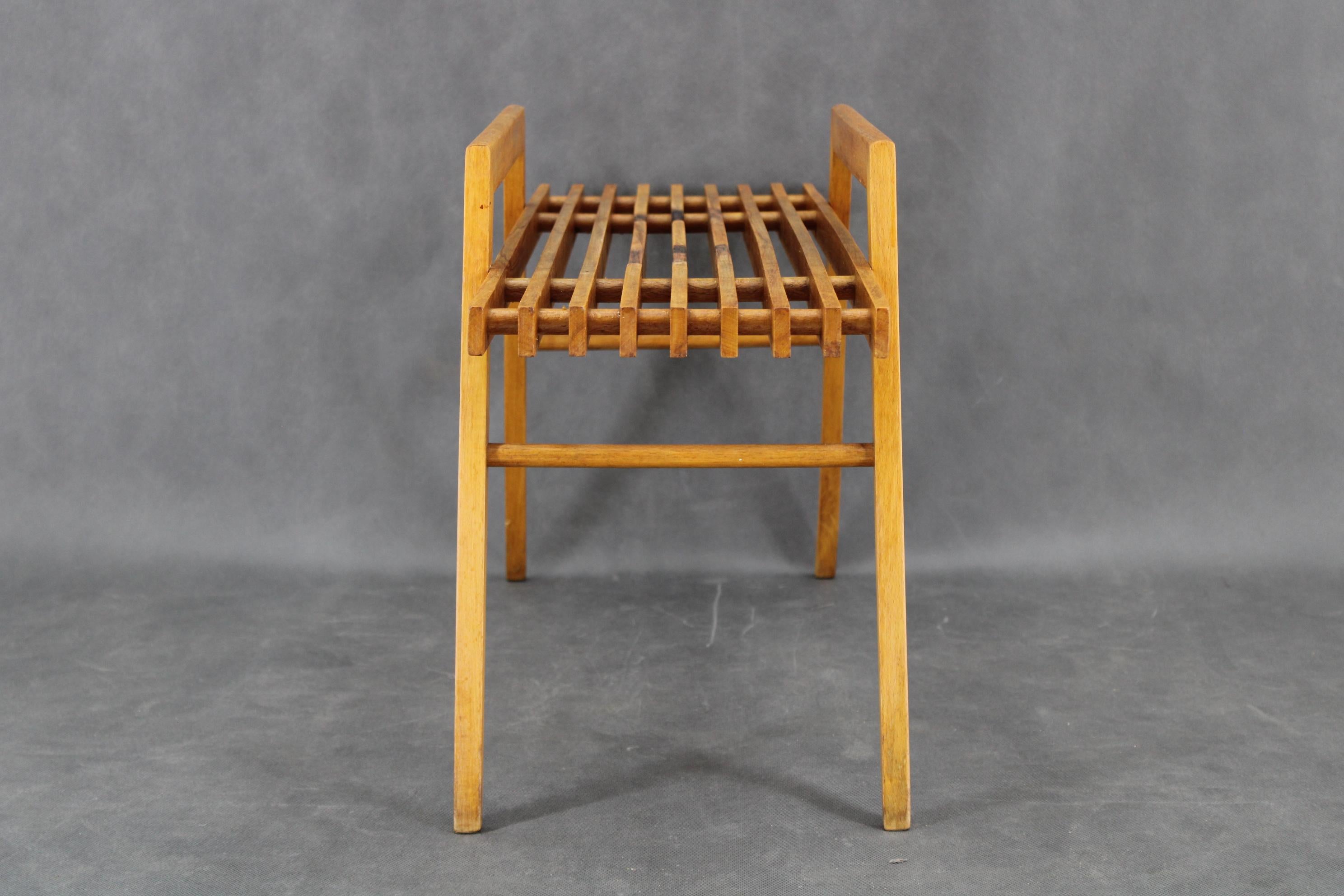 1960s Beeche Flower Stand by ULUV, Czechoslovakia Bon état - En vente à Praha, CZ