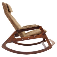 Chaise à bascule en hêtre des années 1960 par ULUV, Tchécoslovaquie