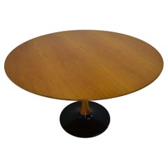 Table à manger ronde en hêtre, 1960, Tchécoslovaquie