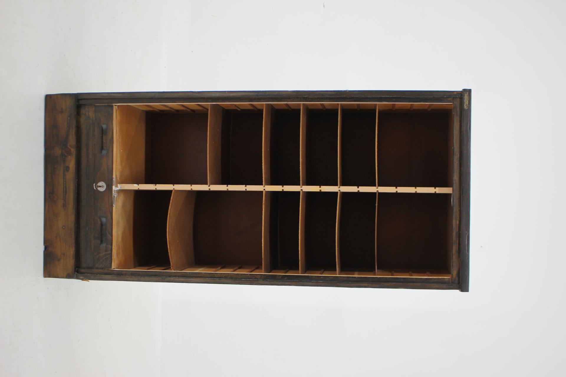 Armoire à tambour en hêtre, Tchécoslovaquie, années 1960 en vente 2