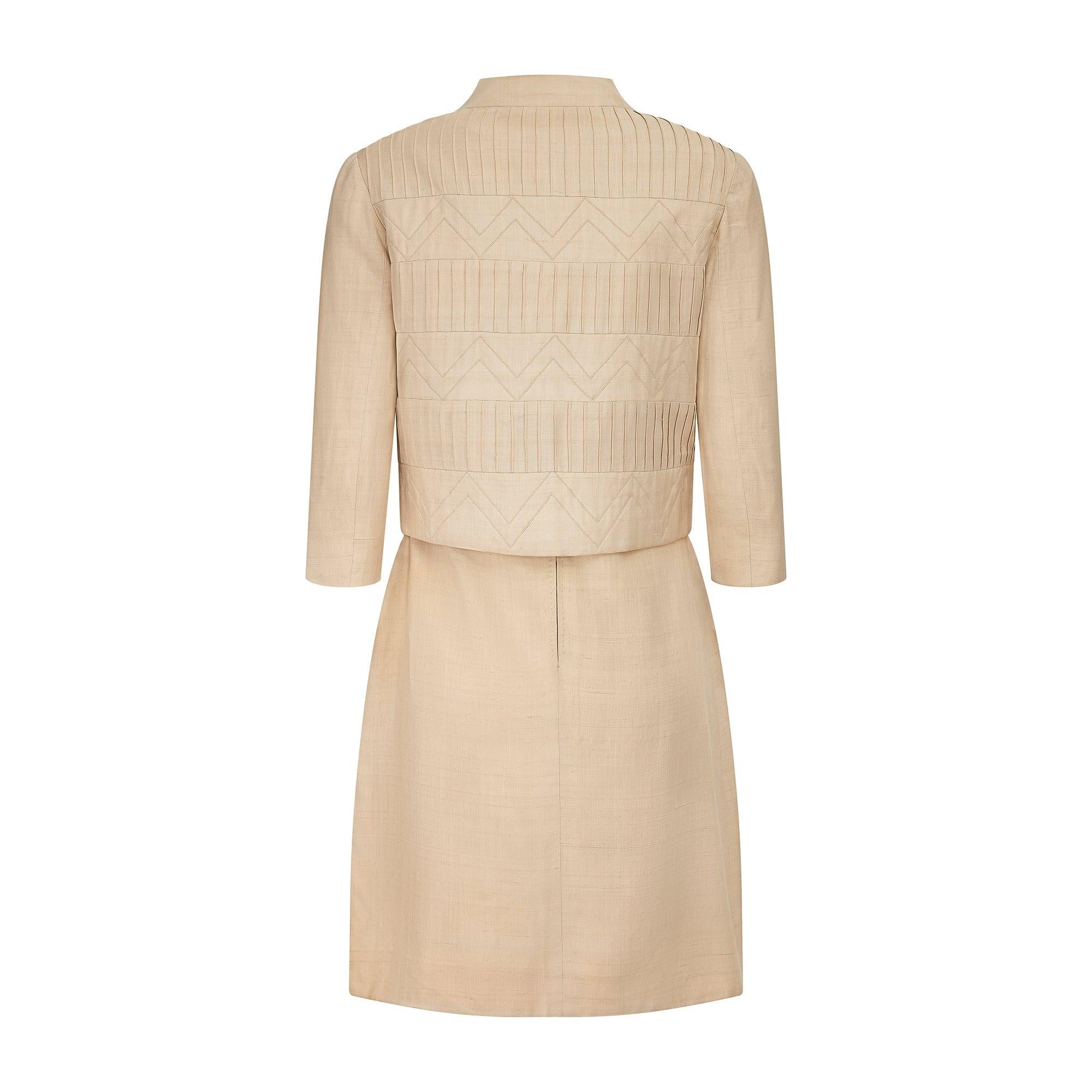 1960s Beige Linen Geometric Design Dress Suit In Excellent Condition For Sale In London, GB
