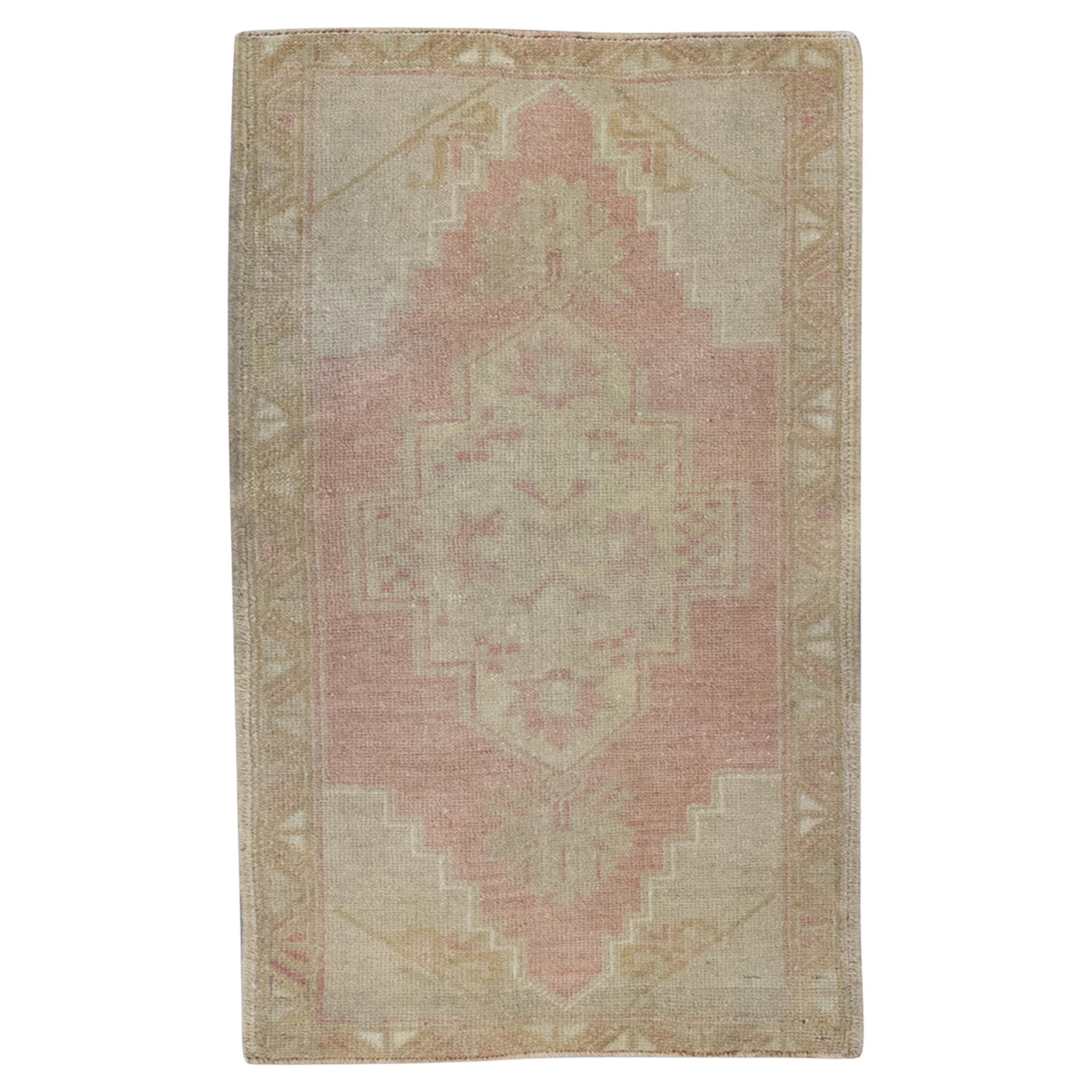 1960s Beige & Pink Vintage Turkish Mini Rug 1'7" X 3'