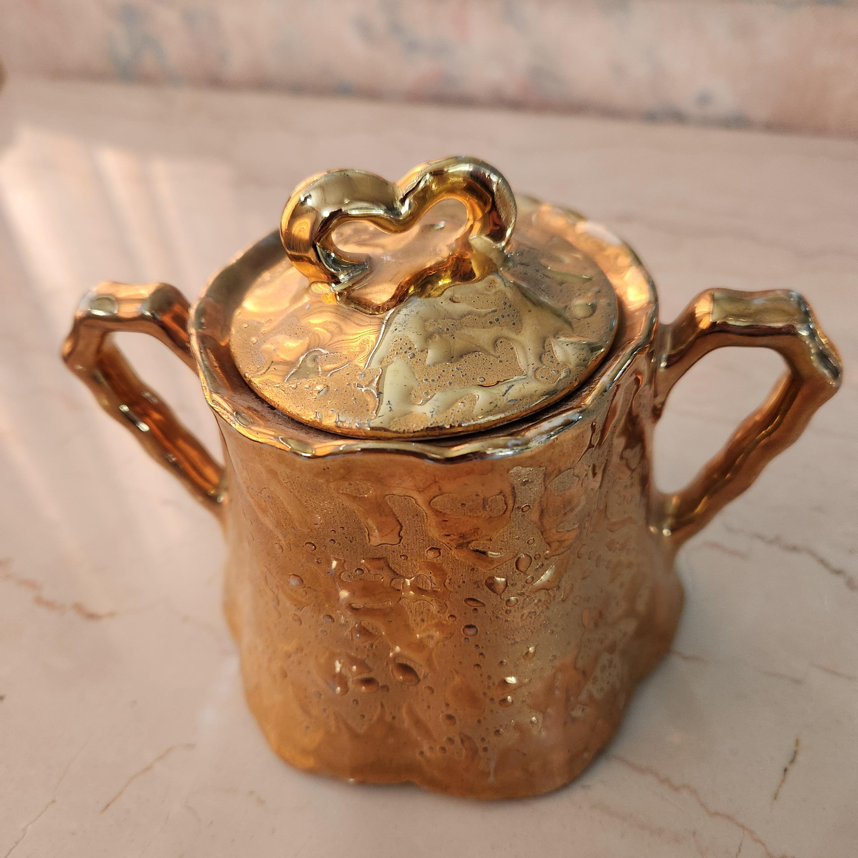 Mid-20th Century 1960s Bel Terr China Creamer + Sugar Set Weeping Gold 22kt For Sale
