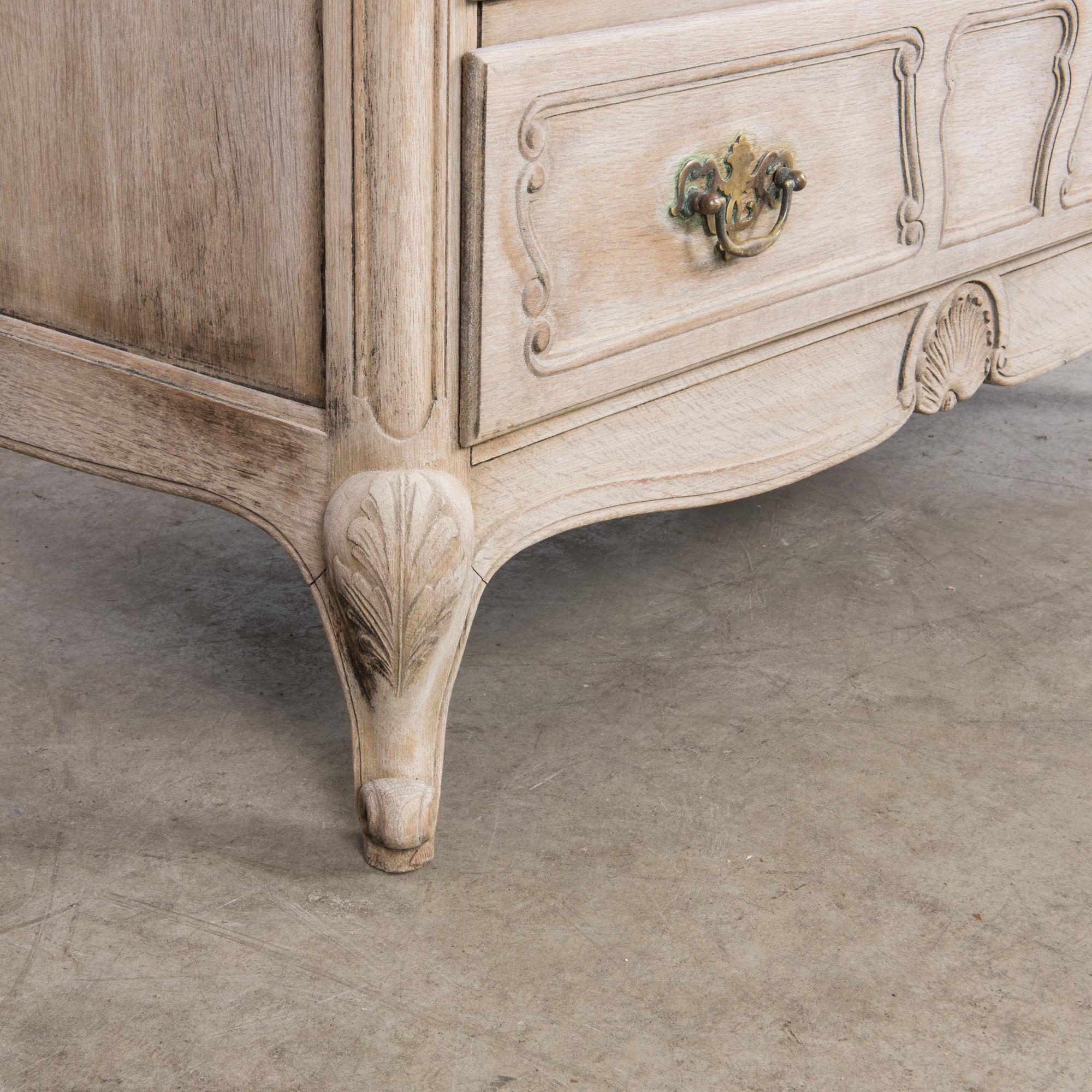 1960s Belgian Bleached Oak Drawer Chest 3