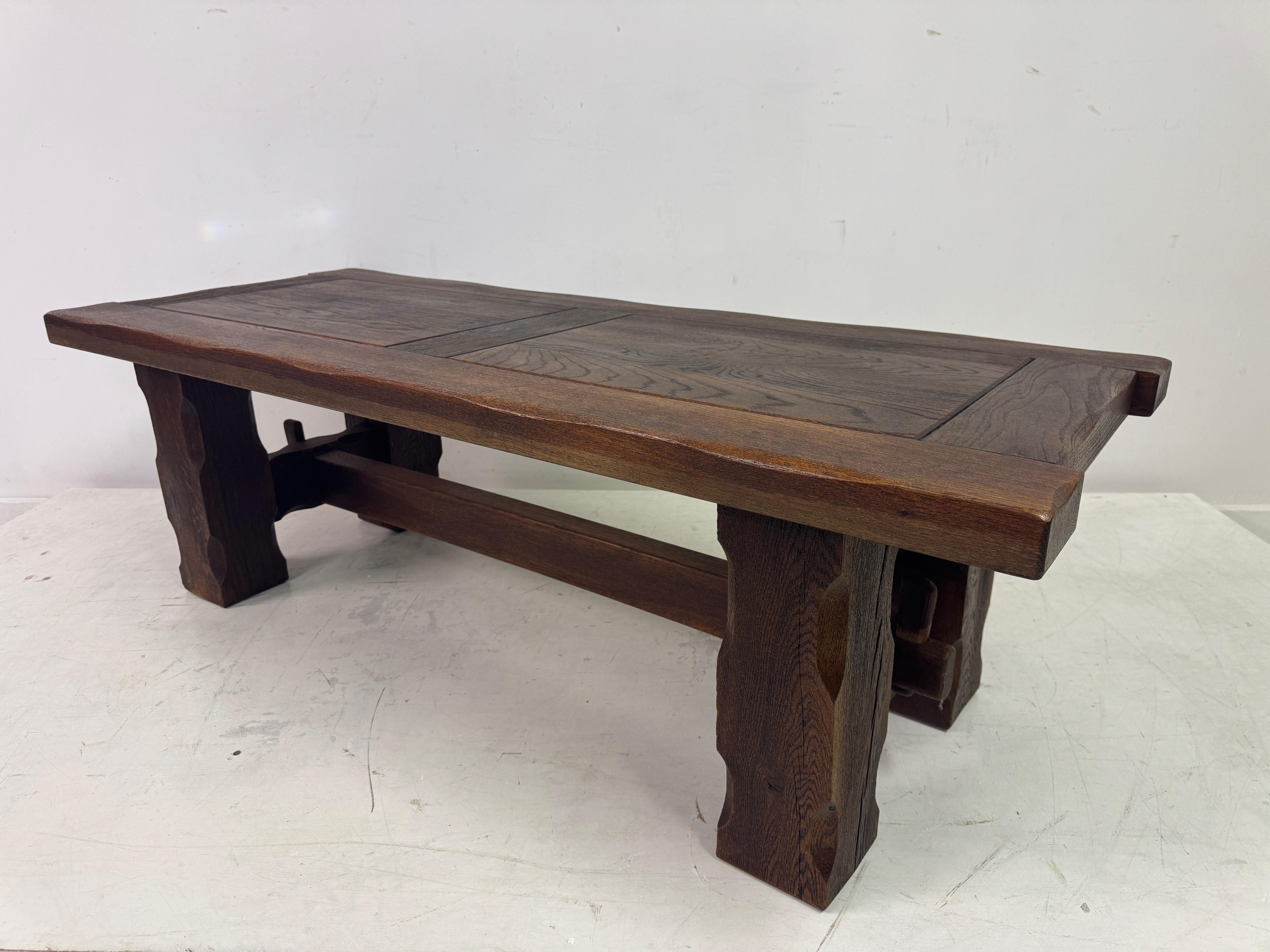 Tavolino belga brutalista degli anni '60 in Oak 9