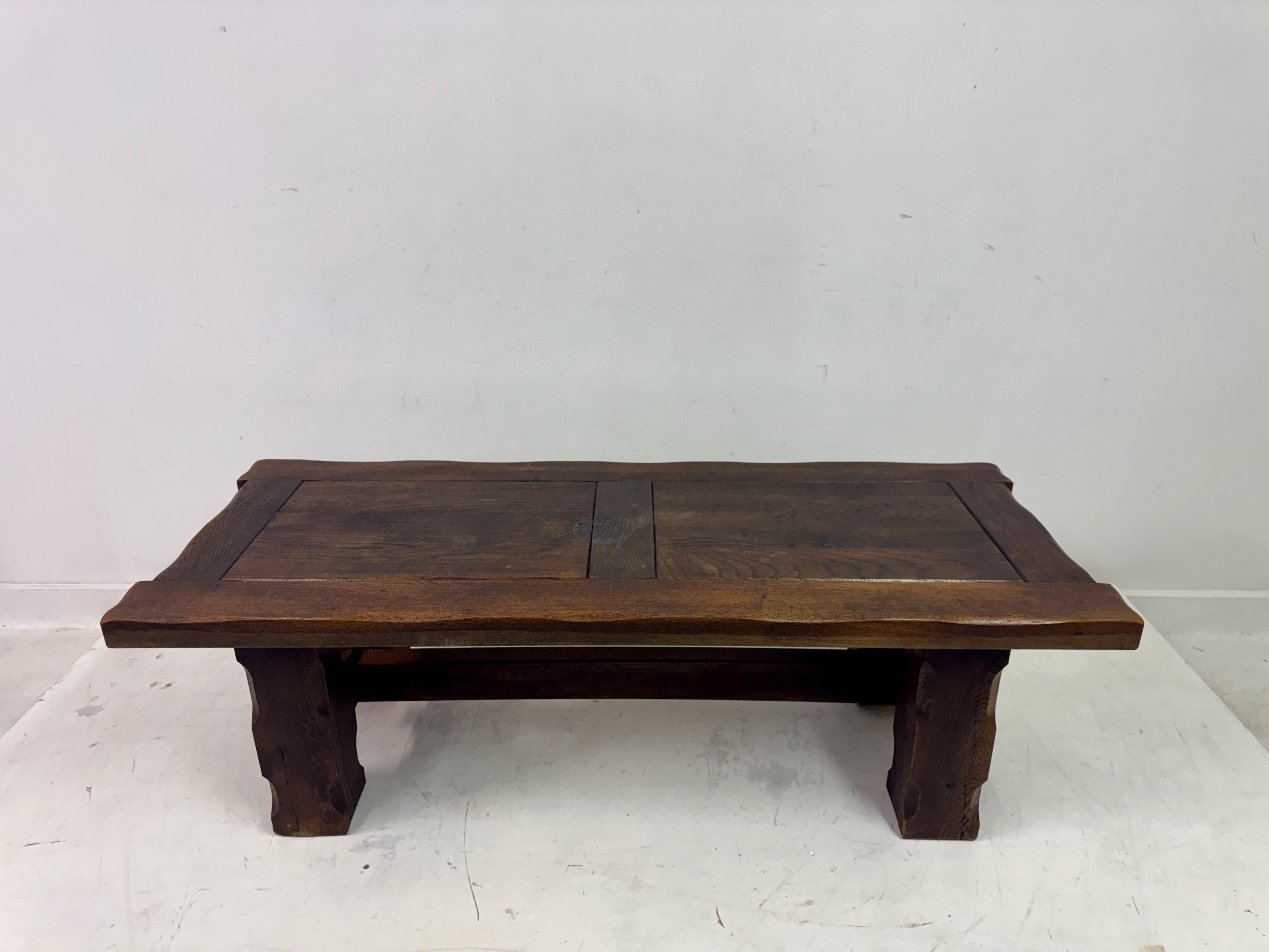 Belga Tavolino belga brutalista degli anni '60 in Oak