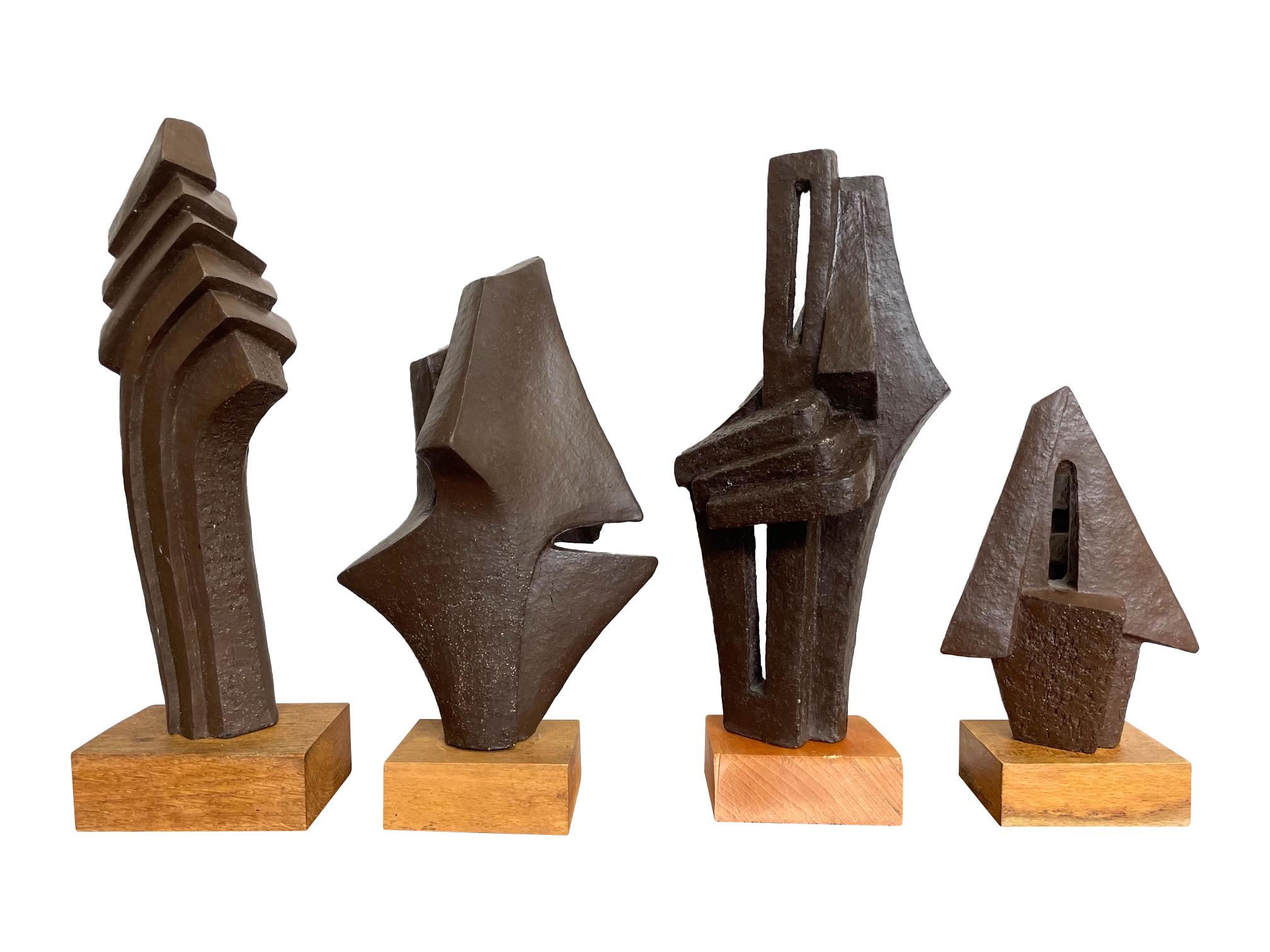 Sculpture abstraite belge en céramique des années 1960 avec finition en bronze de style texturé en vente 2