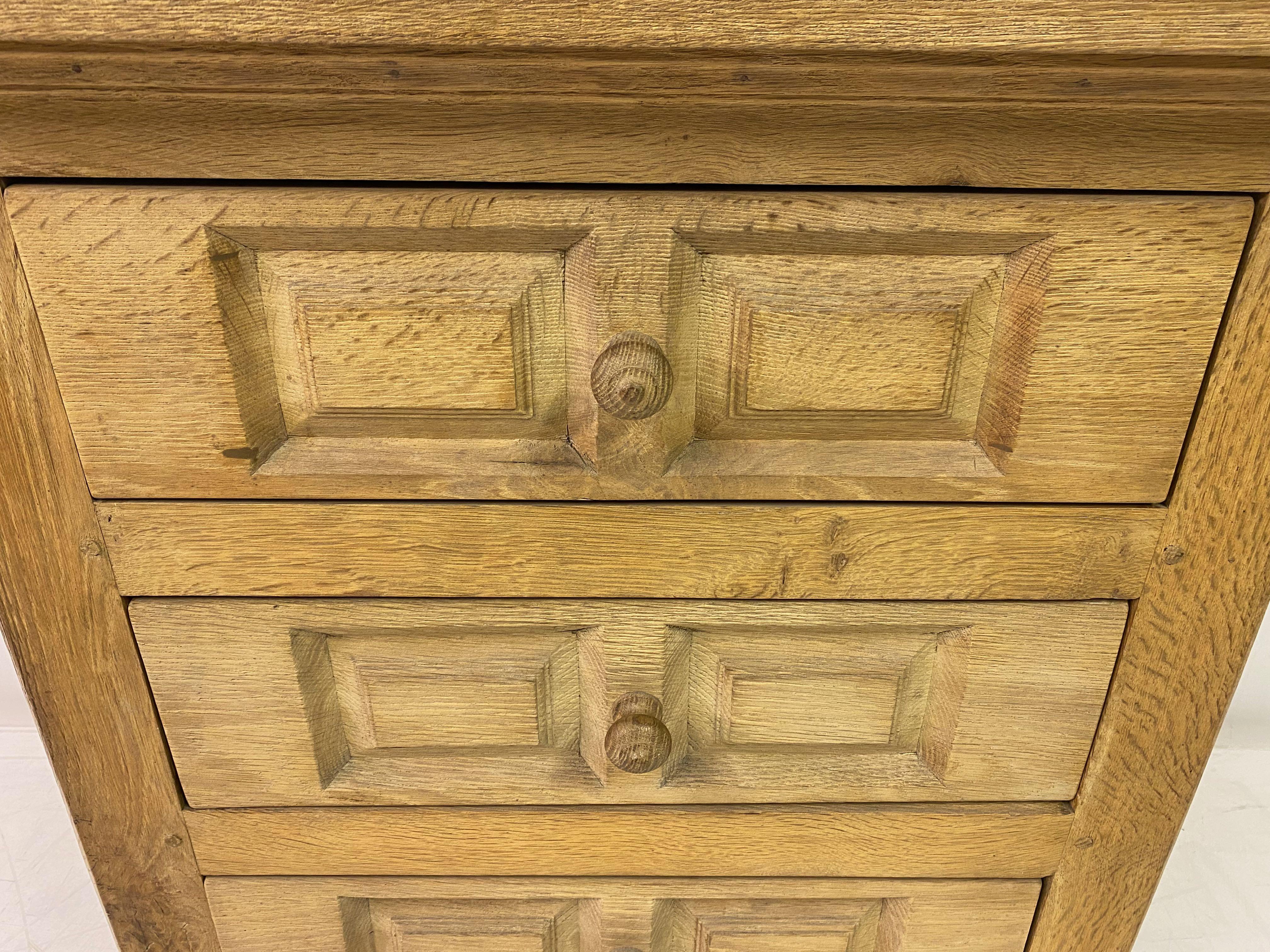 1960s Belgian Oak Chest of Drawers In Good Condition In London, London