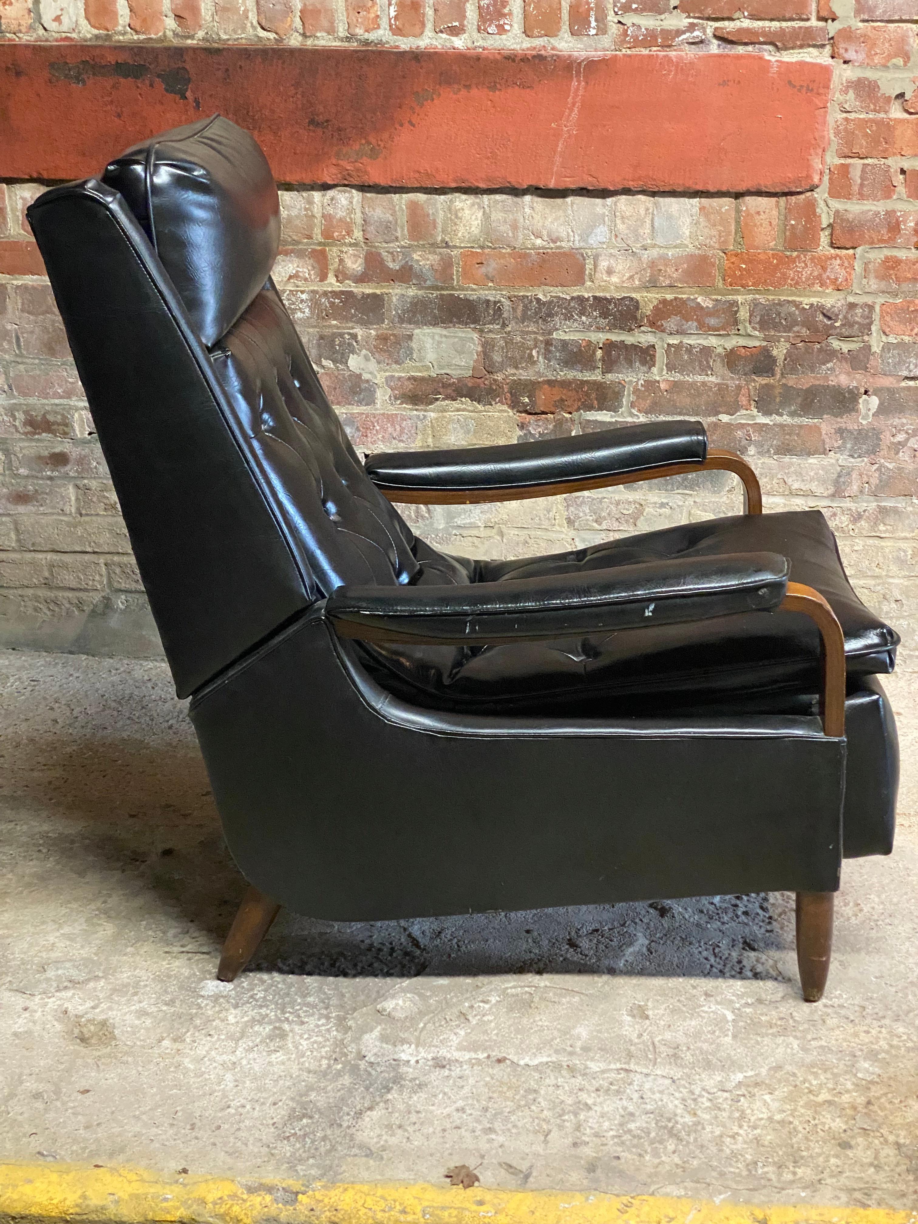 Mid-Century Modern 1960s Bentwood and Tufted Vinyl Recliner